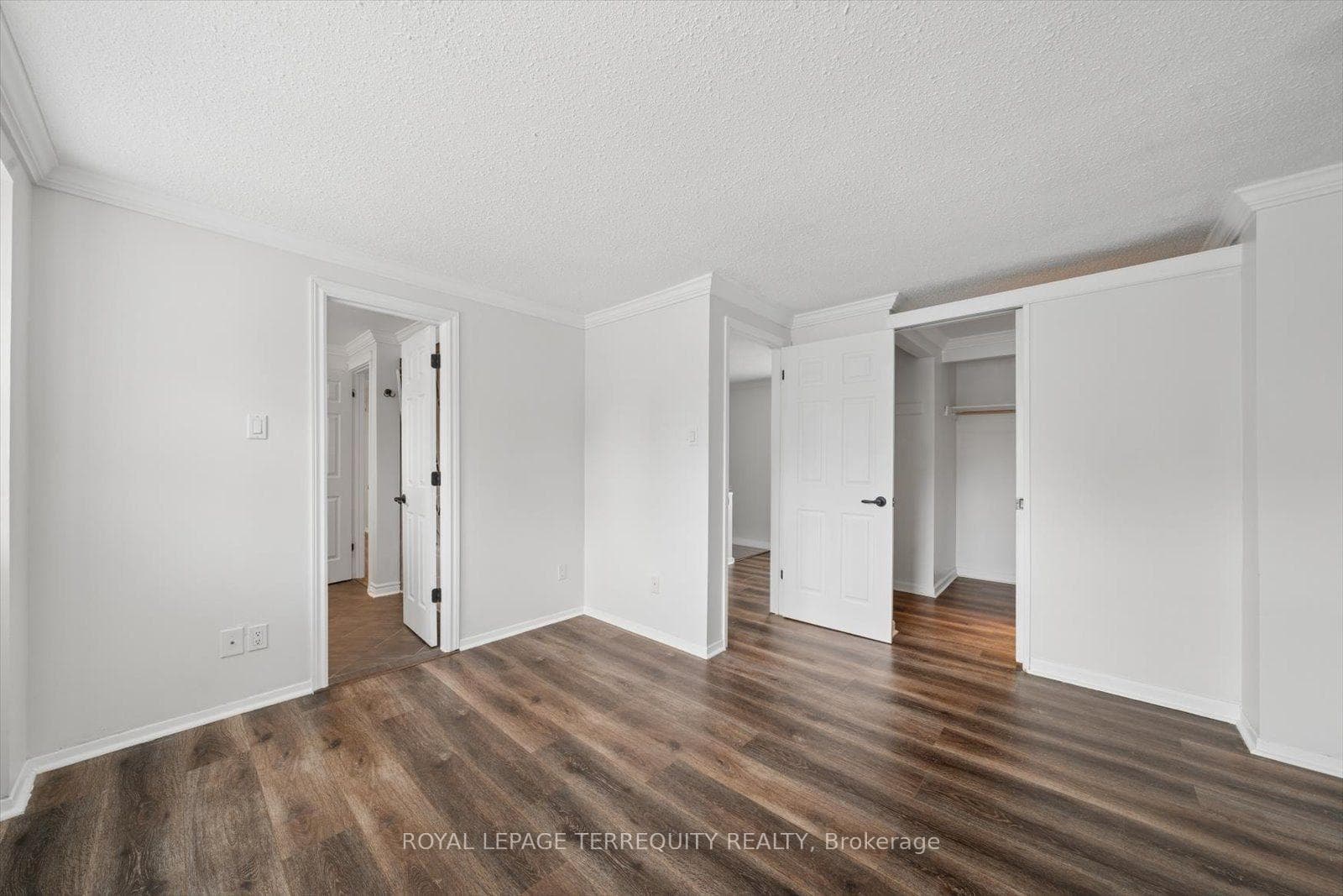 1825 Hyde Mill Crescent photo 21