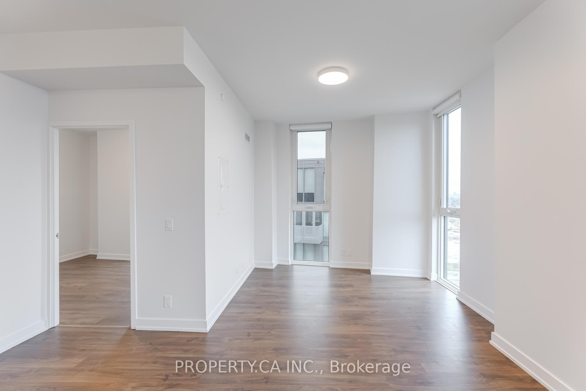 30 Tretti Way Unit 1212 photo 5