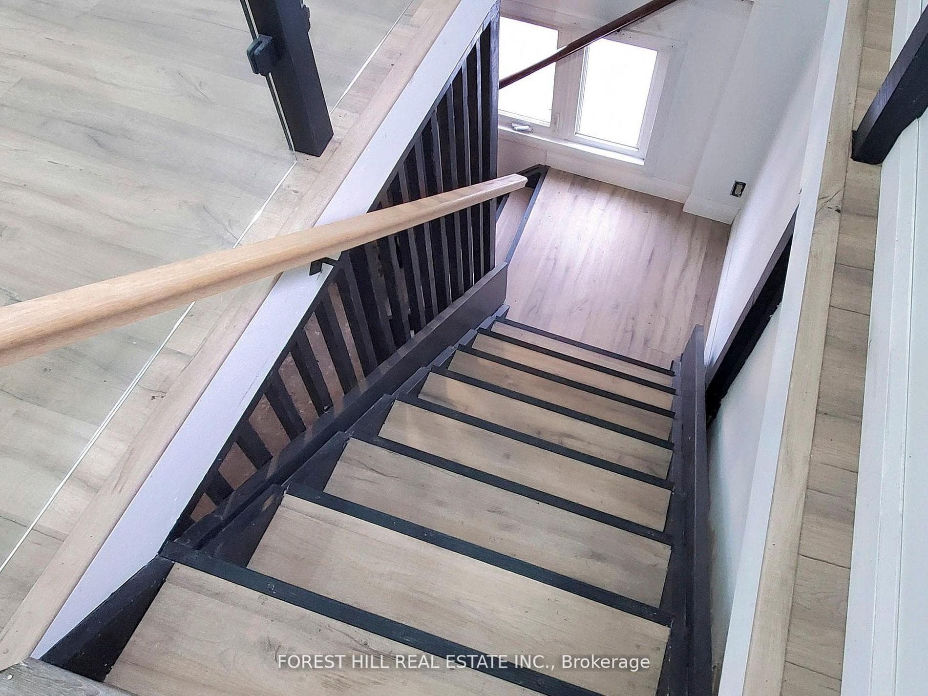 130 Davis Road photo 20