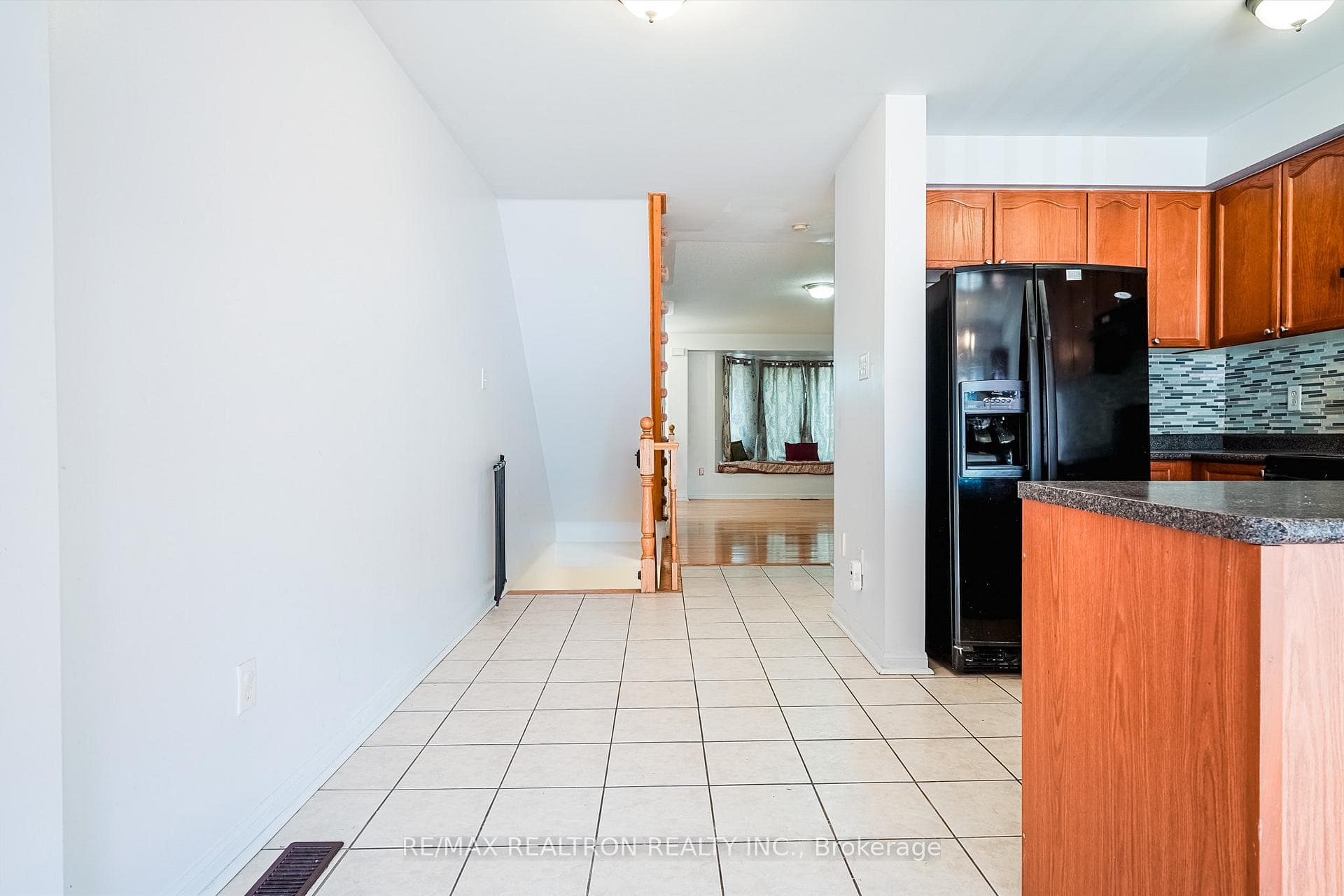19 Coyote Crescent photo 13