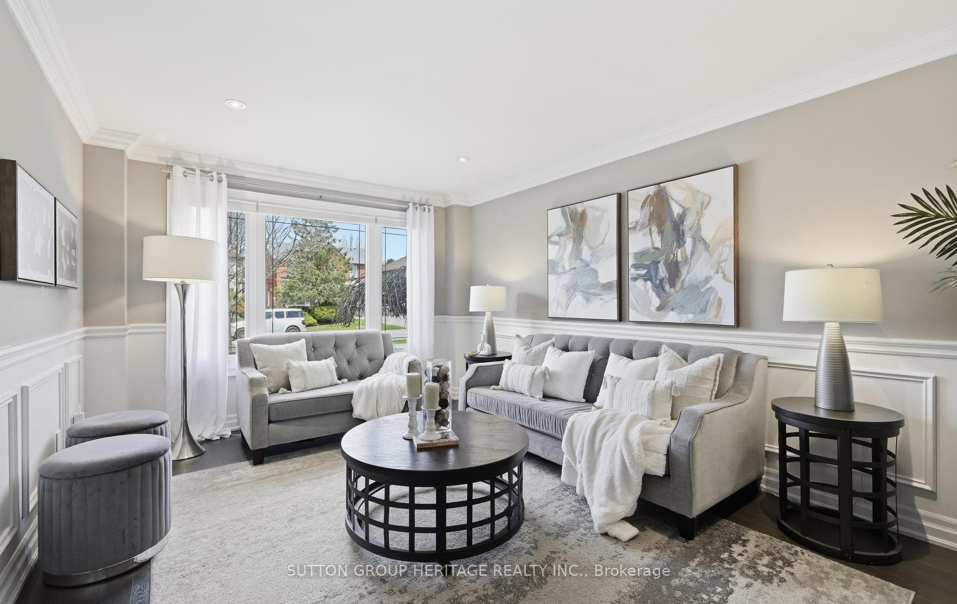 537 Charnwood Court photo 4