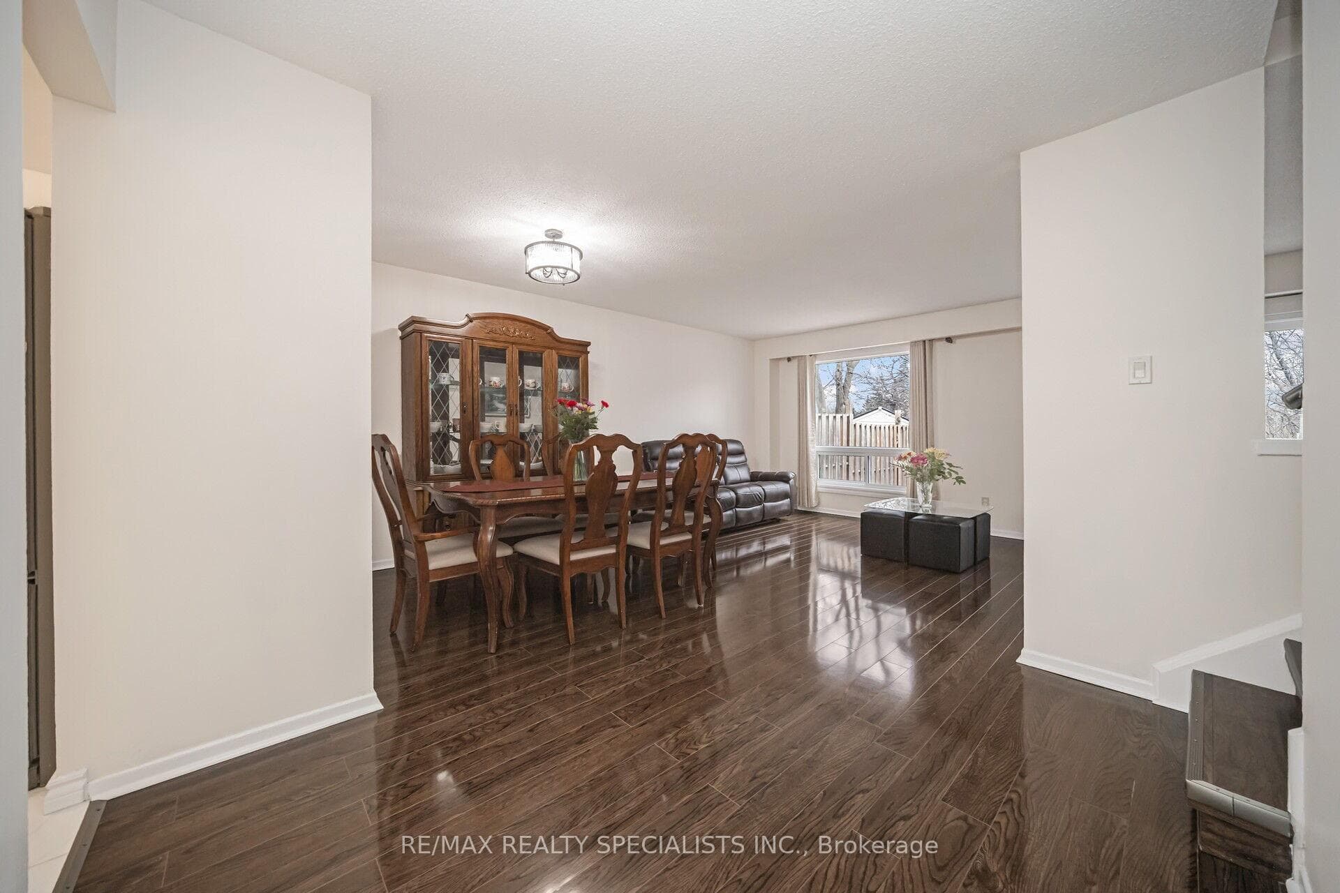 70 Primrose Crescent photo 6