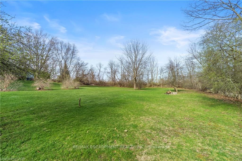 266 Sumach Drive photo 39
