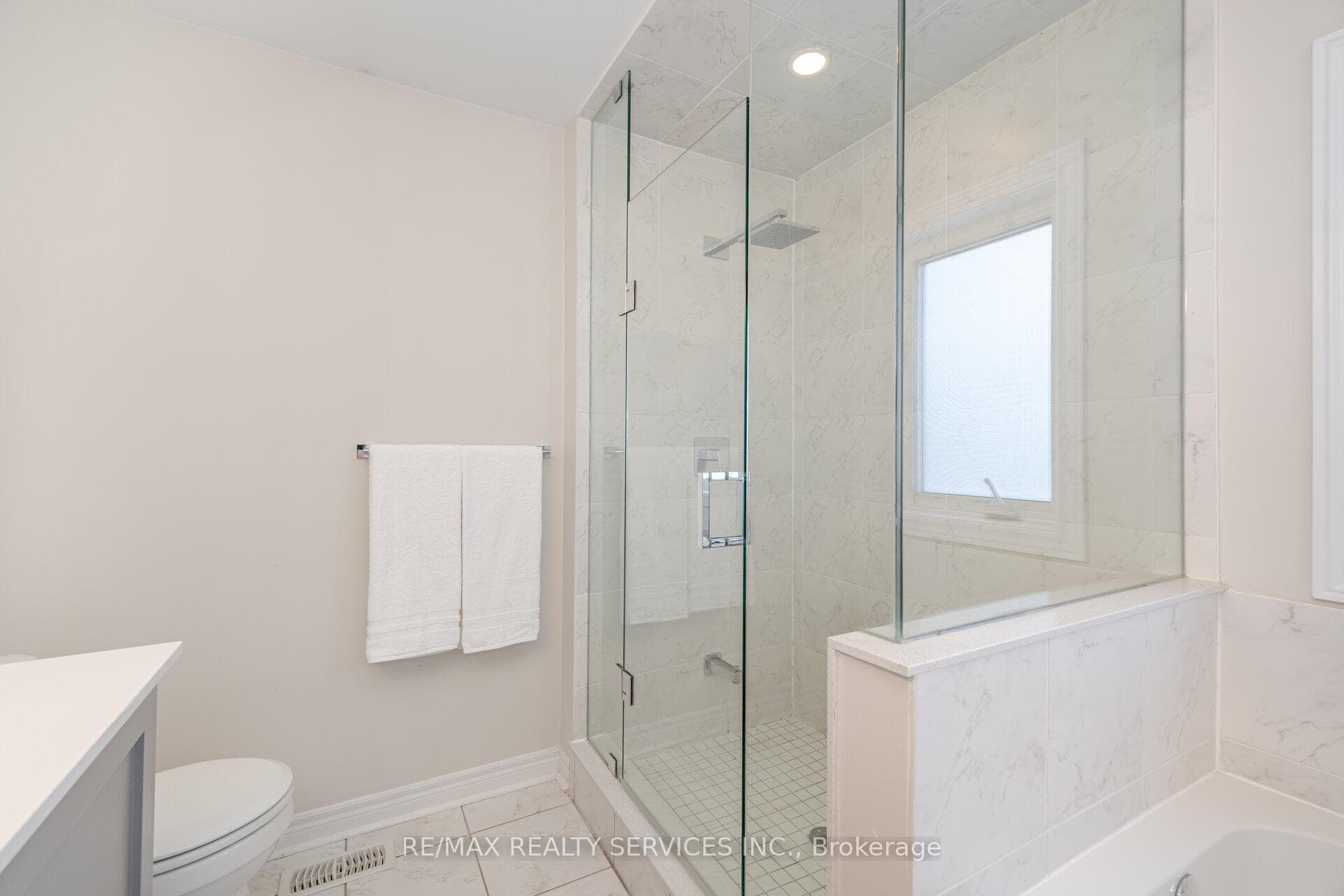 4 Fulmer Road photo 24