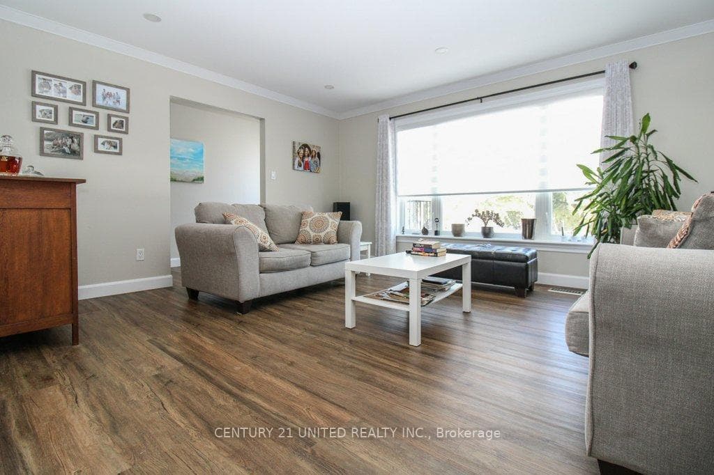 416 Gifford Drive photo 3