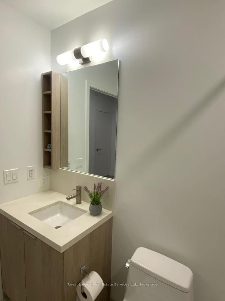 2020 Bathurst Street Unit 540 photo 17