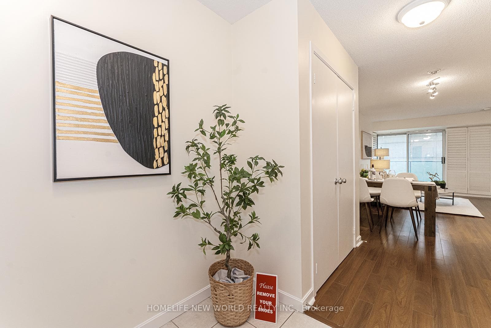 8 Park Road Unit 1716 photo 6