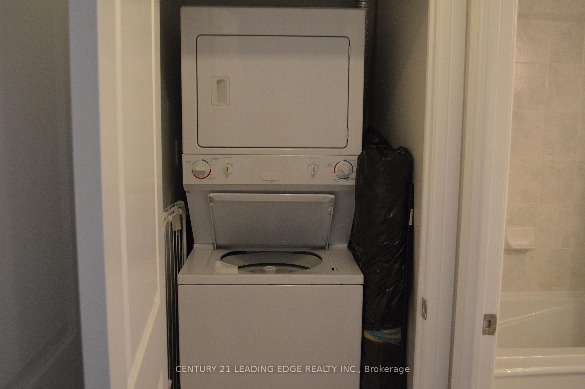 35 Bales Avenue Unit 2210 photo 16