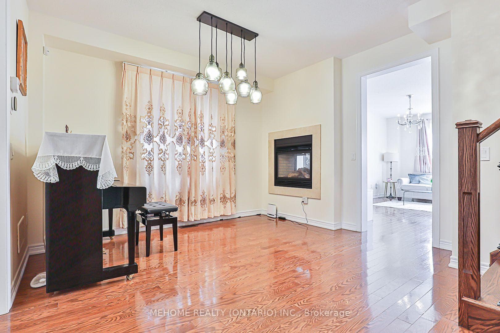 138 Memon Place photo 6