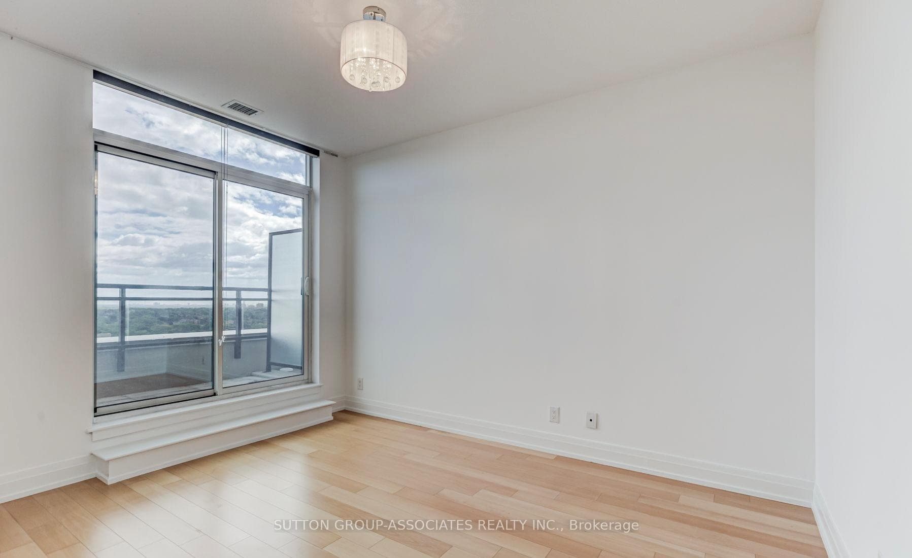 1 De Boers Drive Unit PH8 photo 14