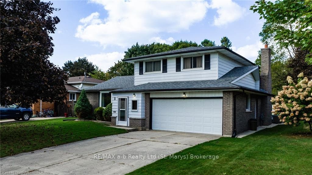 3 SPARLING Crescent photo 1