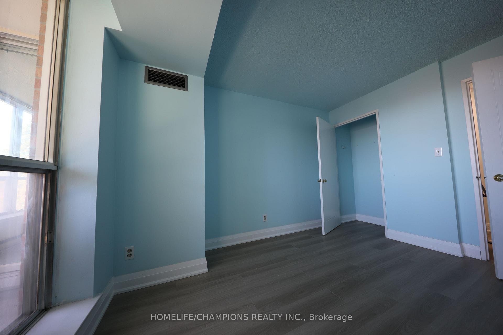 400 Mclevin Avenue Unit 311 photo 9