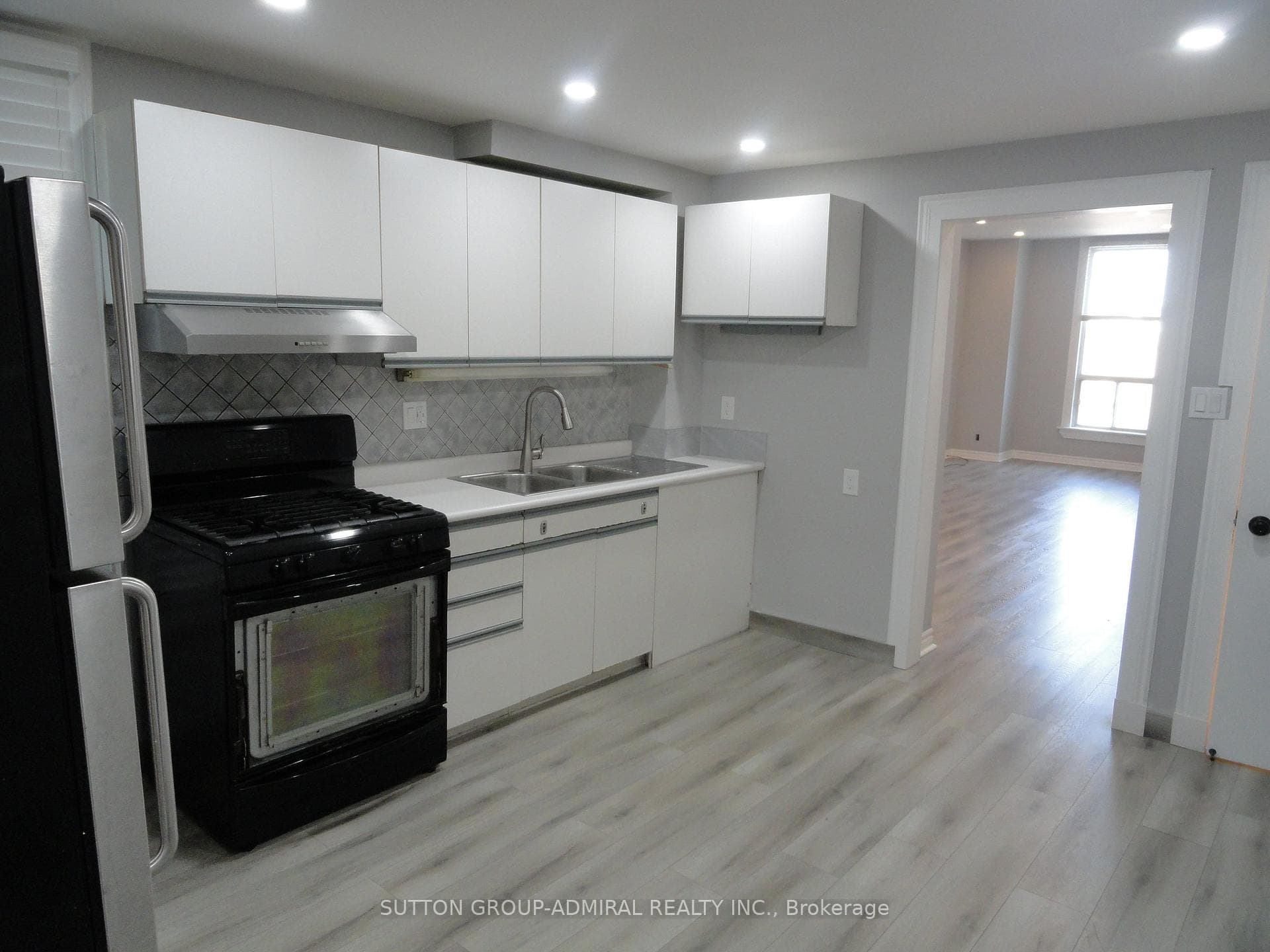 47 Lindner Street photo 7