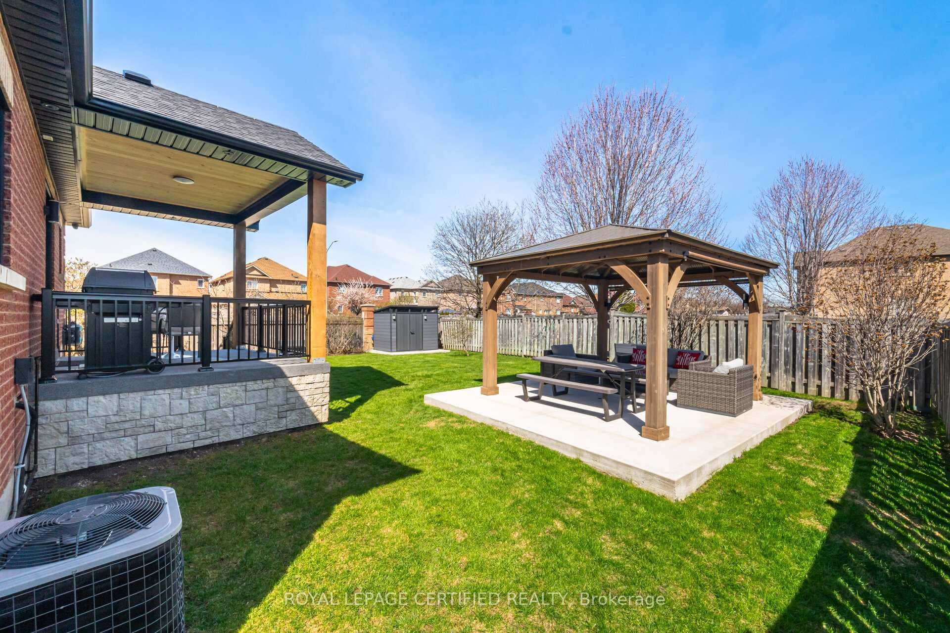 306 Avro Road photo 45