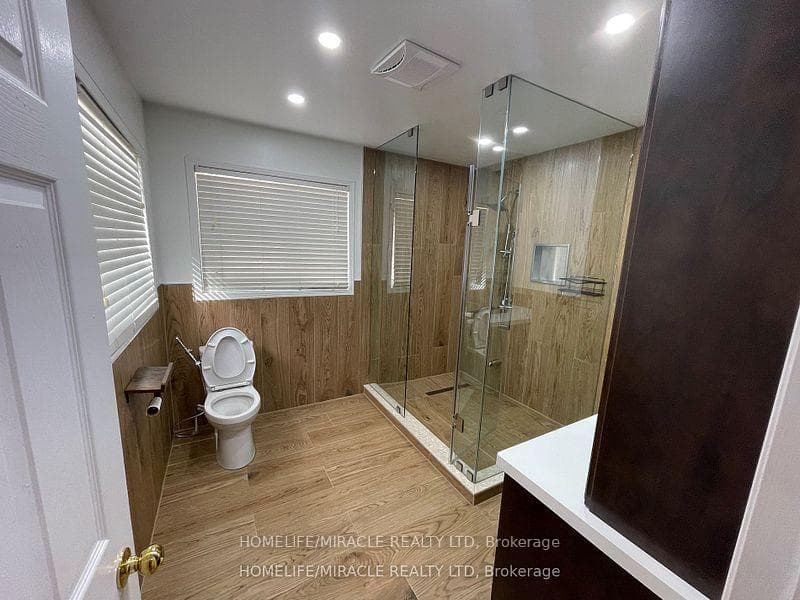 5470 McFarren Boulevard photo 24