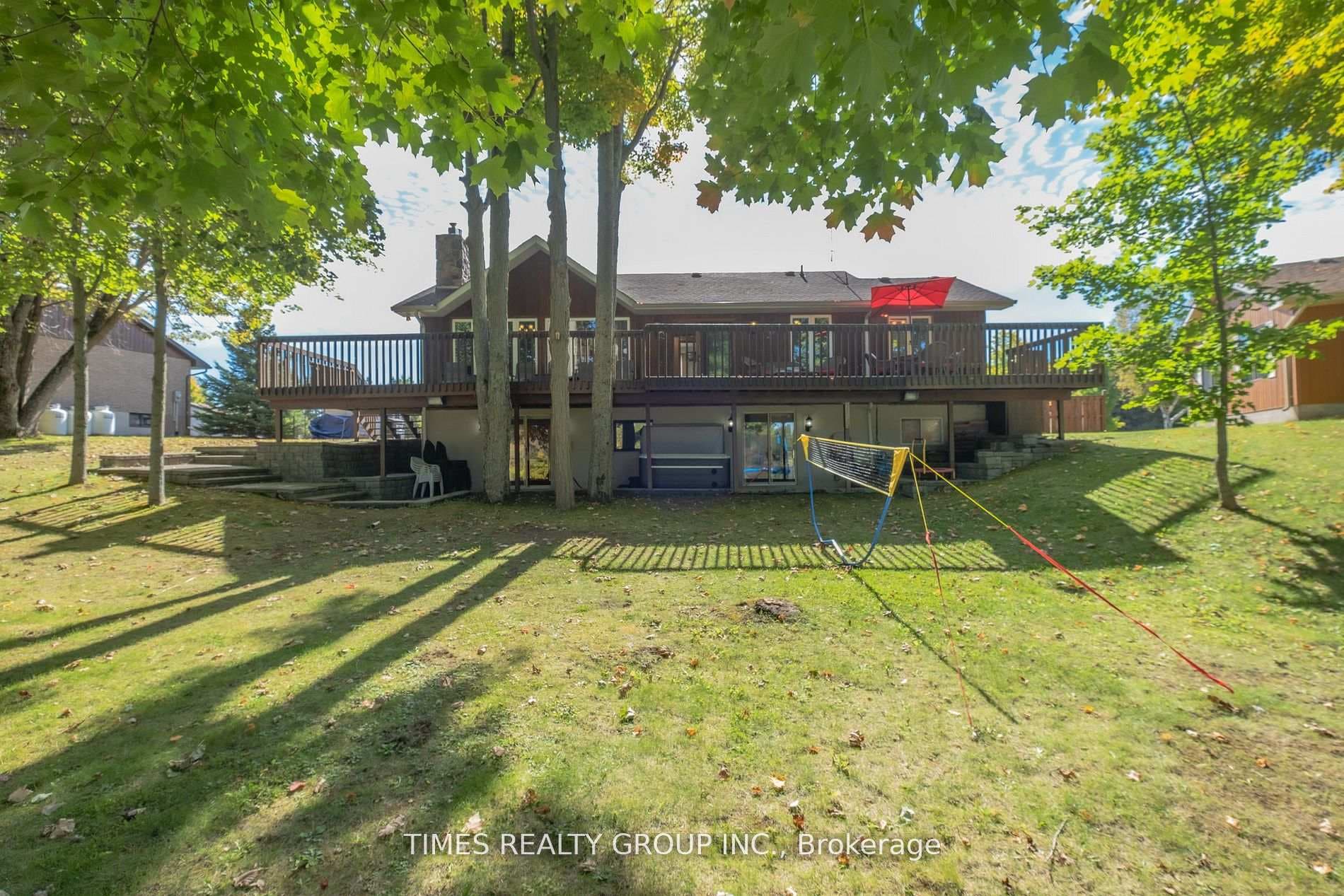 26 Evans Drive photo 3