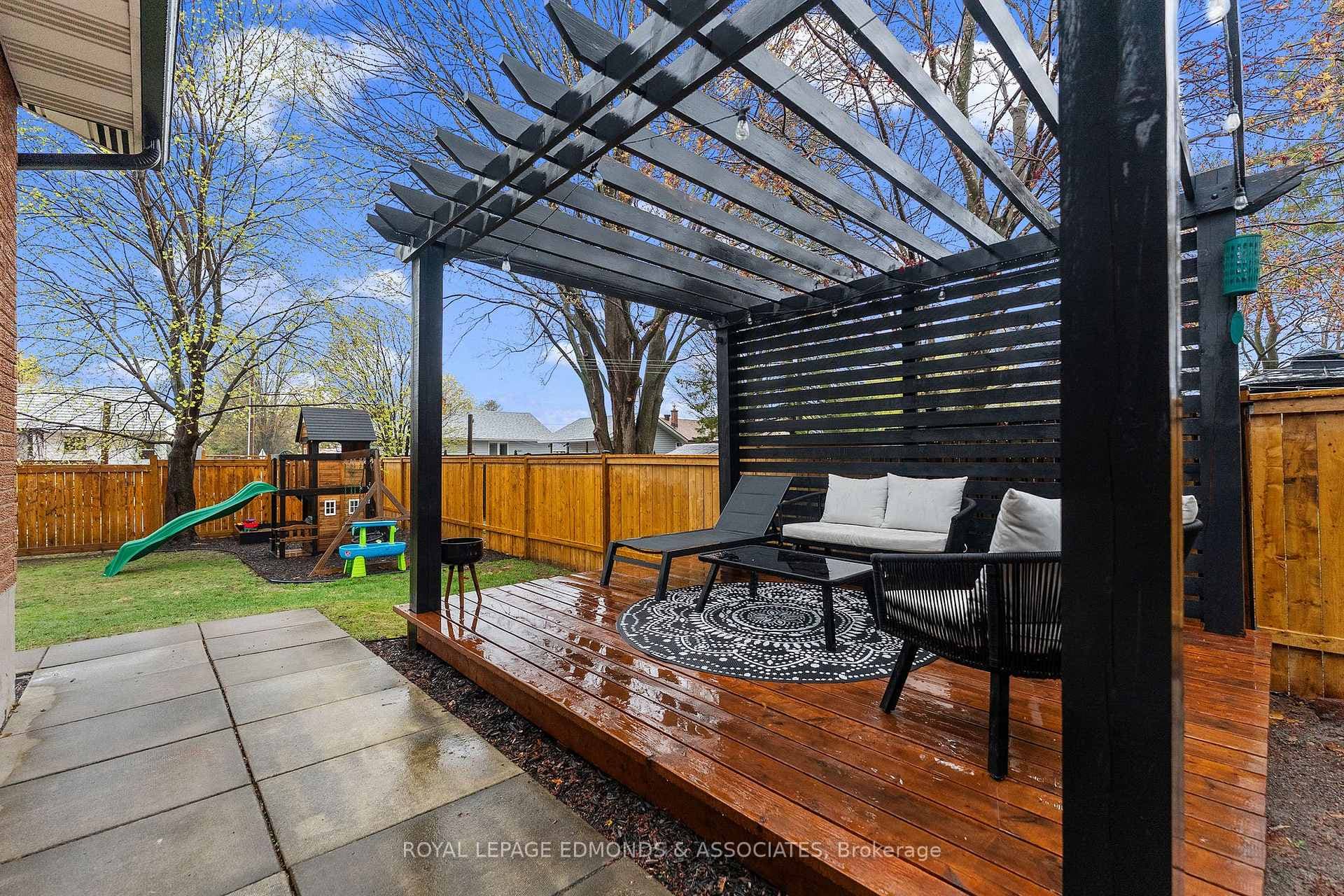 379 Morris Street photo 39