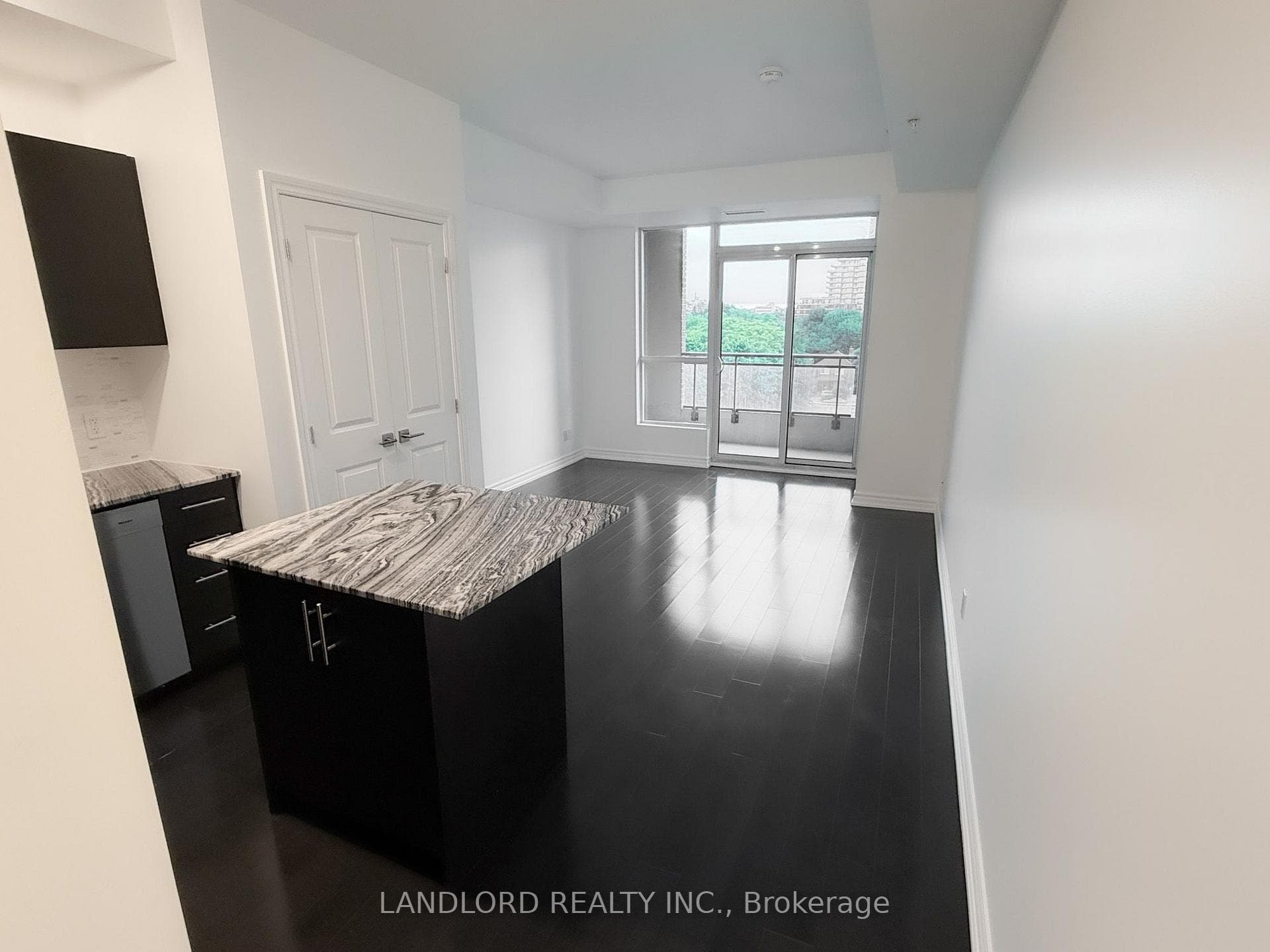 23 Glebe Road Unit 521 photo 6