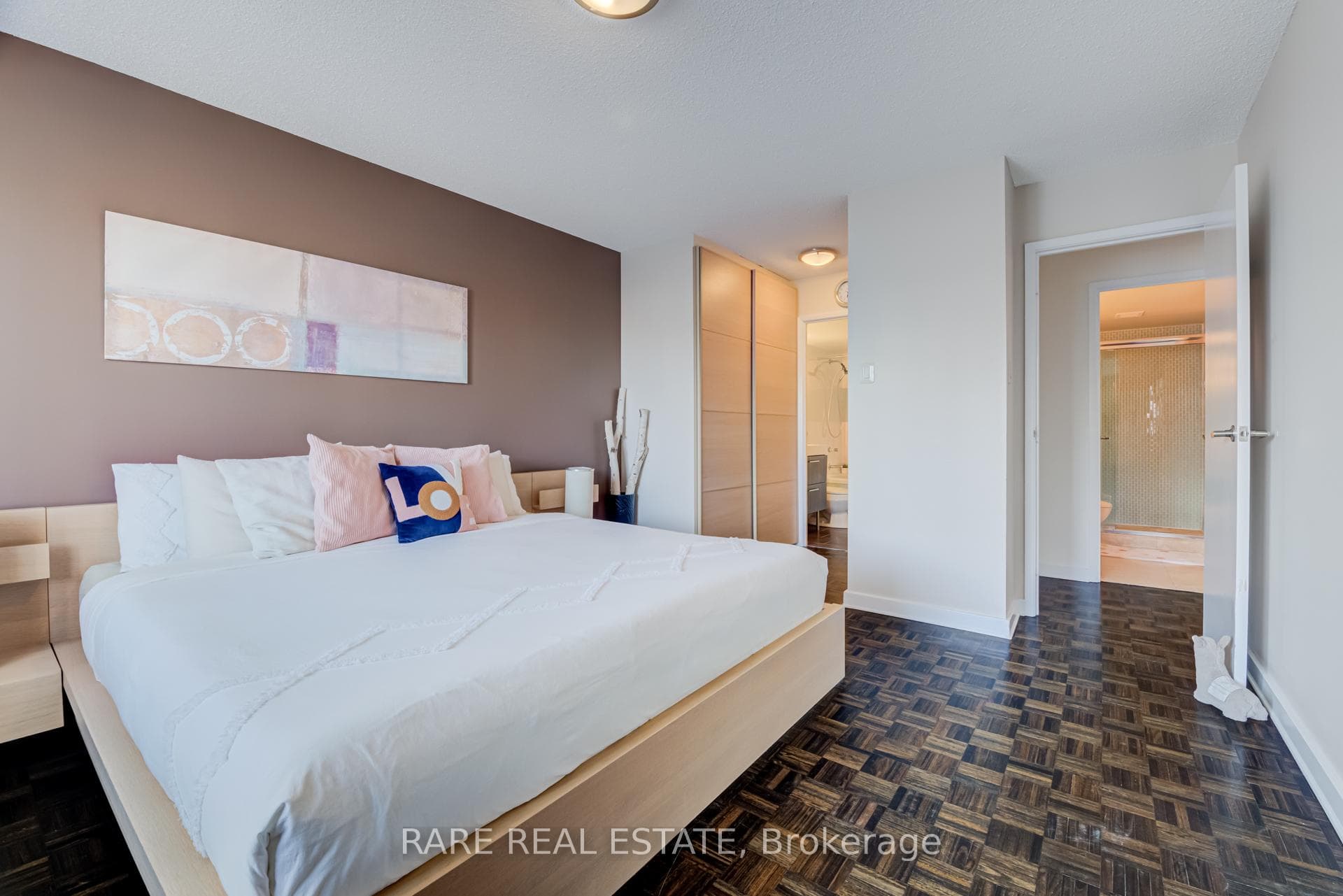 70 Elmsthorpe Avenue Unit 203 photo 14