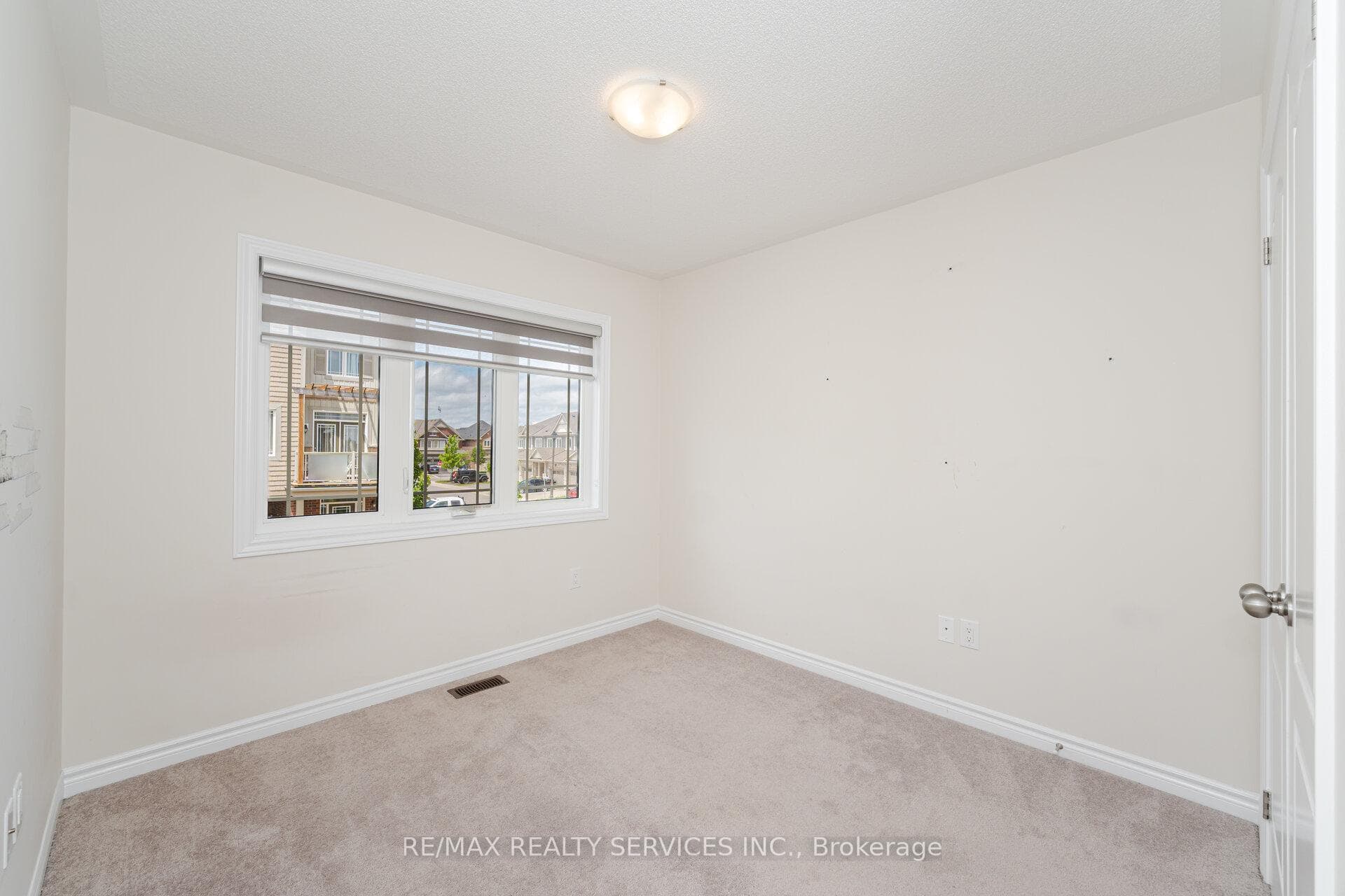 21 Cosbury Lane photo 28
