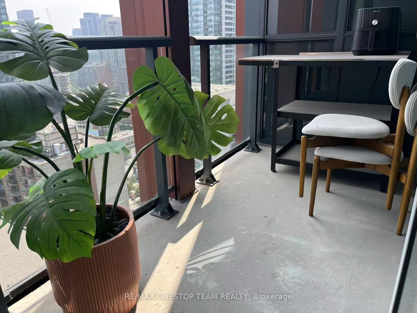 32 Davenport Road Unit 2205 photo 15