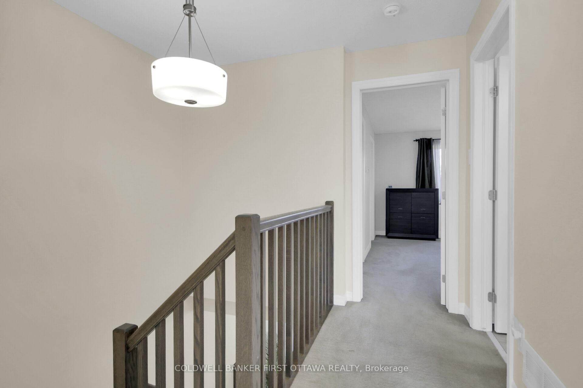 168 Hawkshaw Crescent photo 19