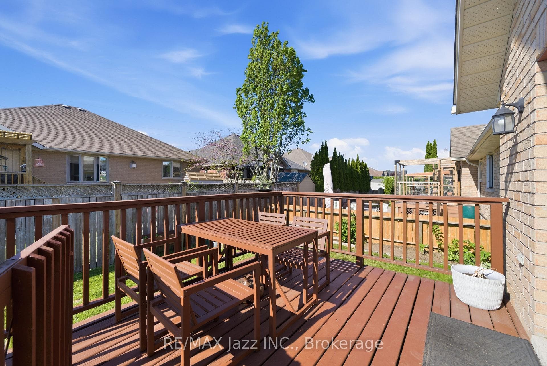 1 Cooper Court photo 37