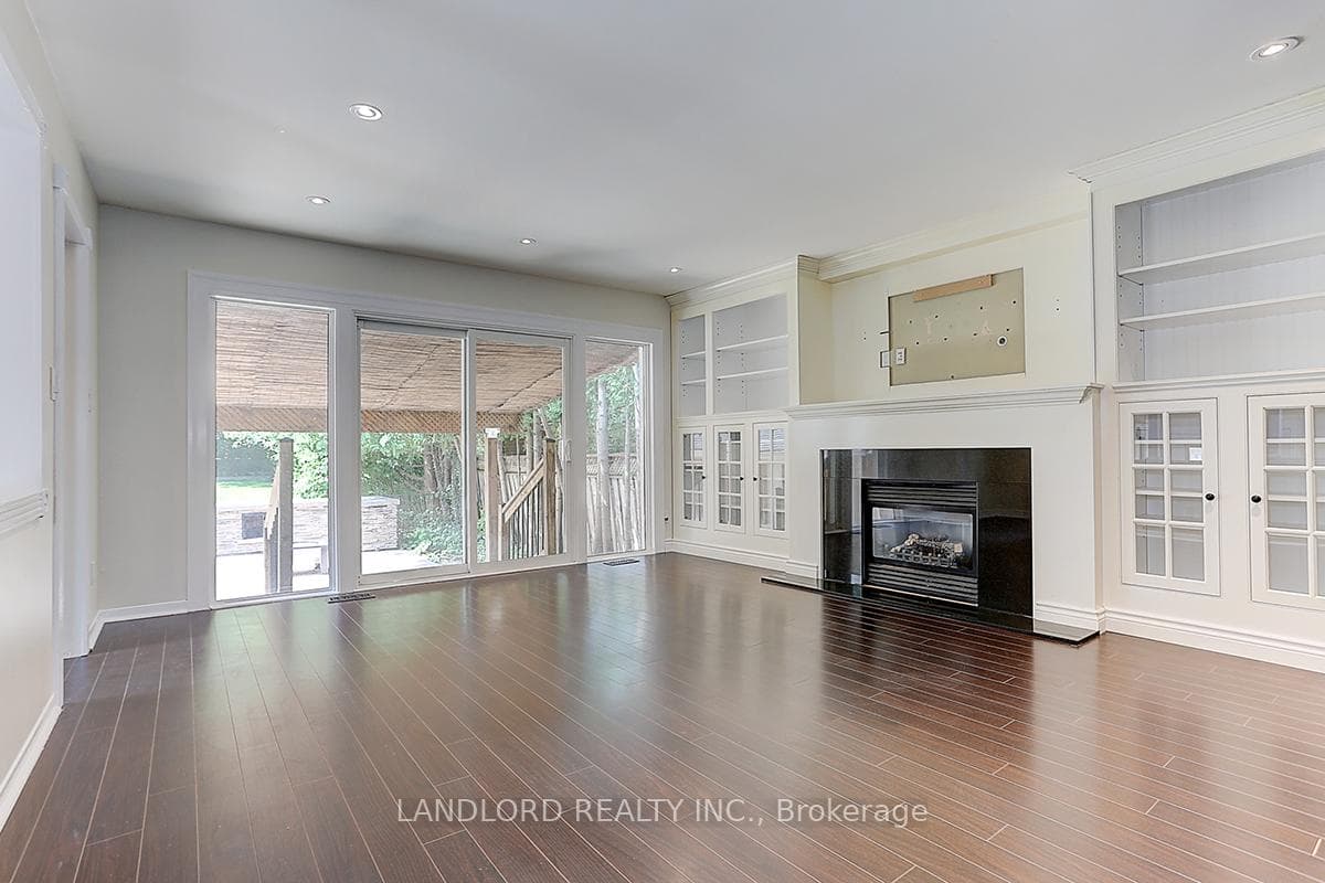 64 Shaver Avenue photo 26