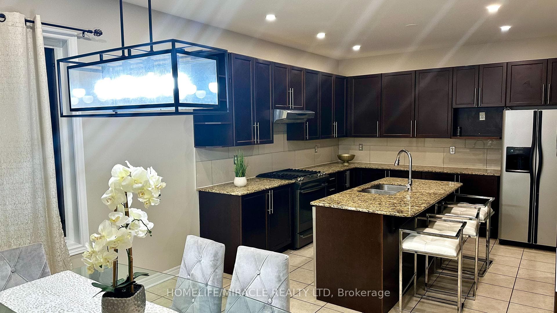 45 Delphinium Way photo 2