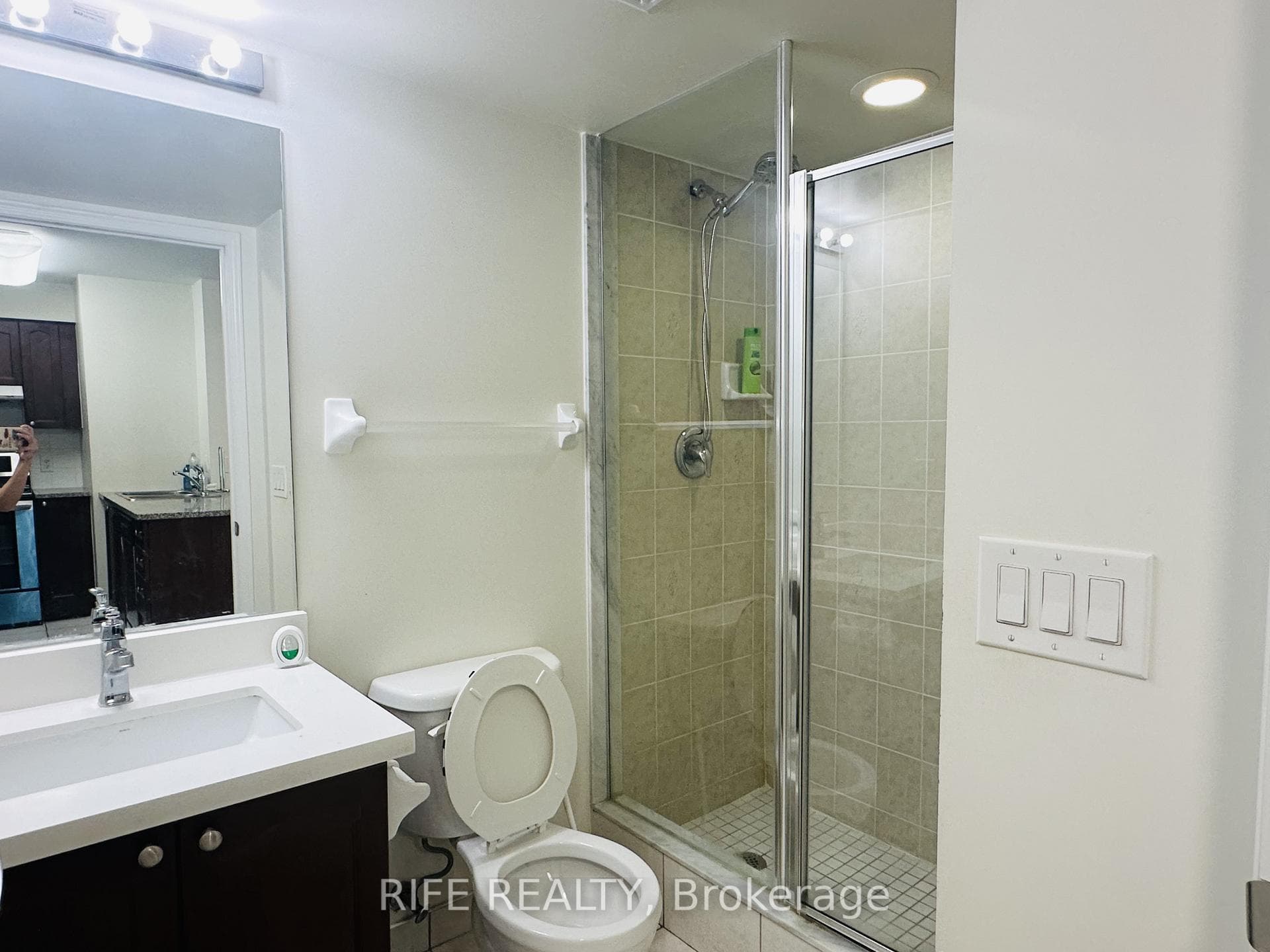 35 Hollywood Avenue Unit 517 photo 14