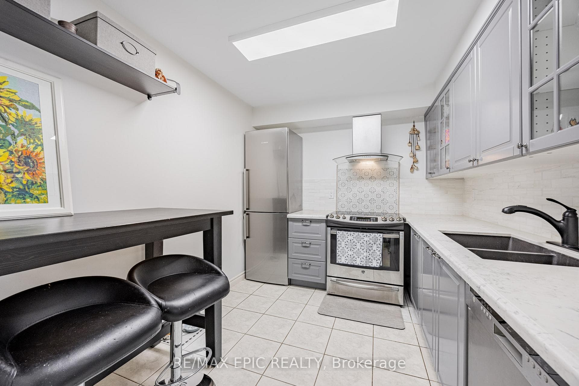 18 Sommerset Way Unit 2512 photo 11