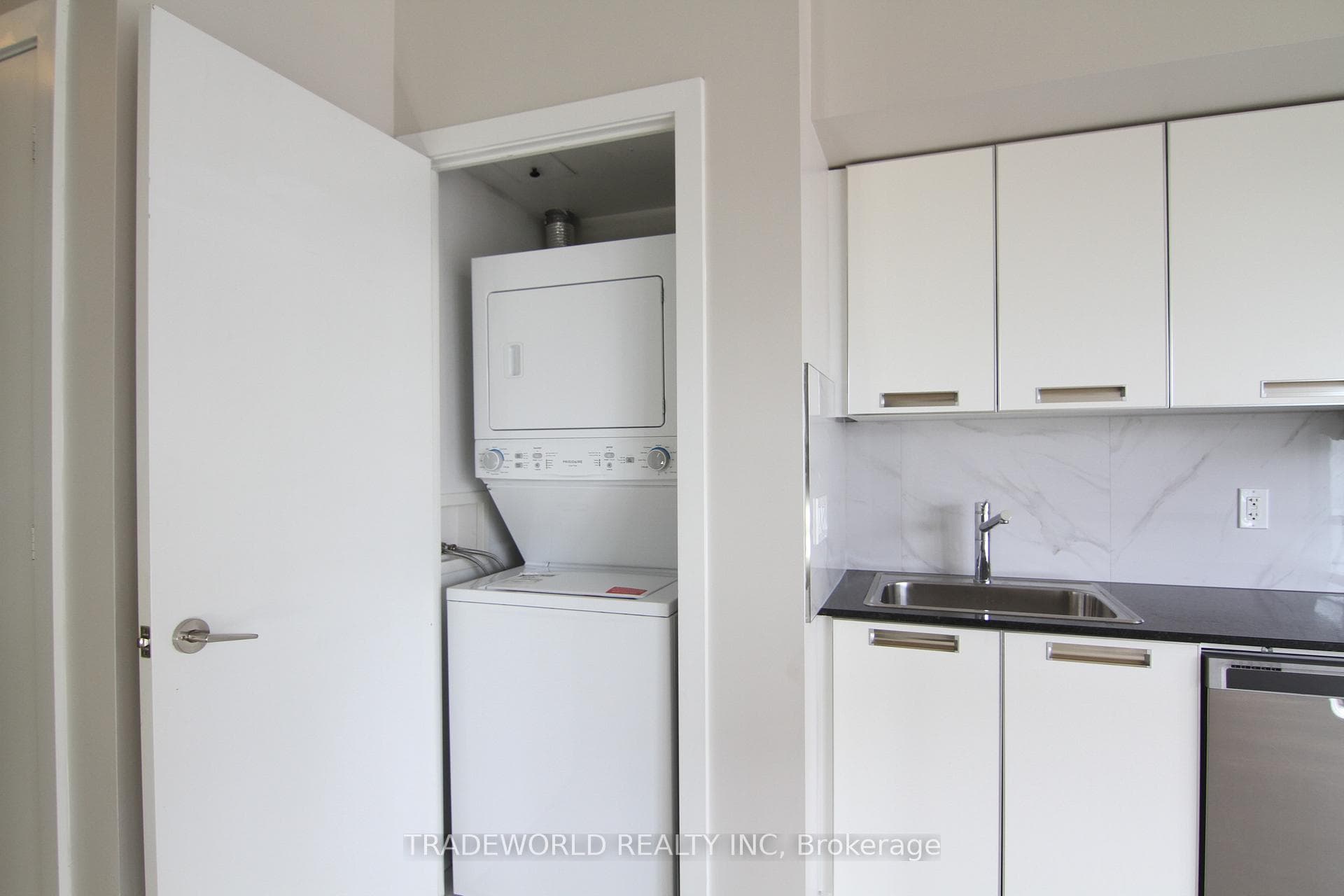 33 Charles Street Unit 1202 photo 16