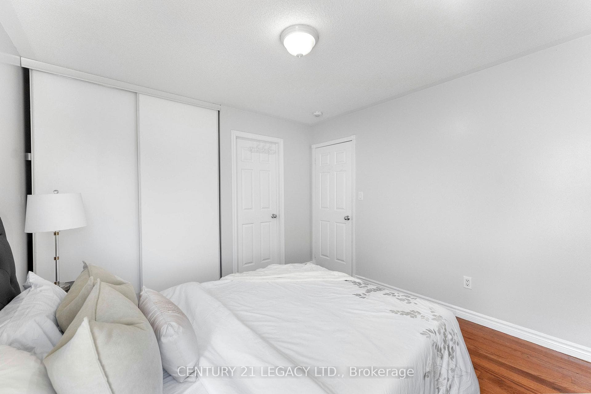 1296 Tall Pine Avenue photo 40