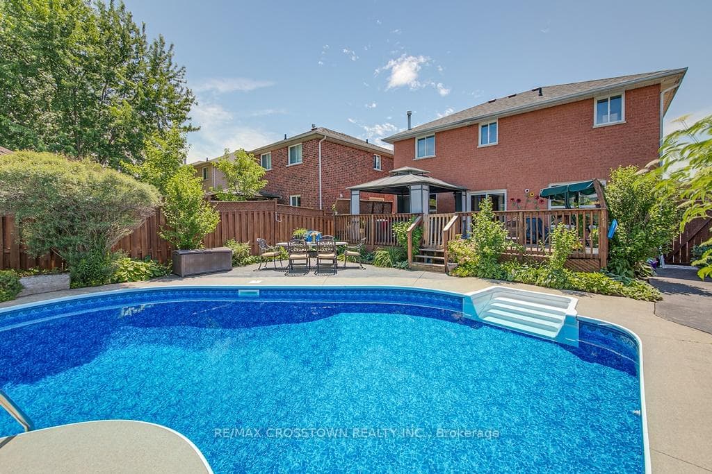 52 Taylor Drive photo 28