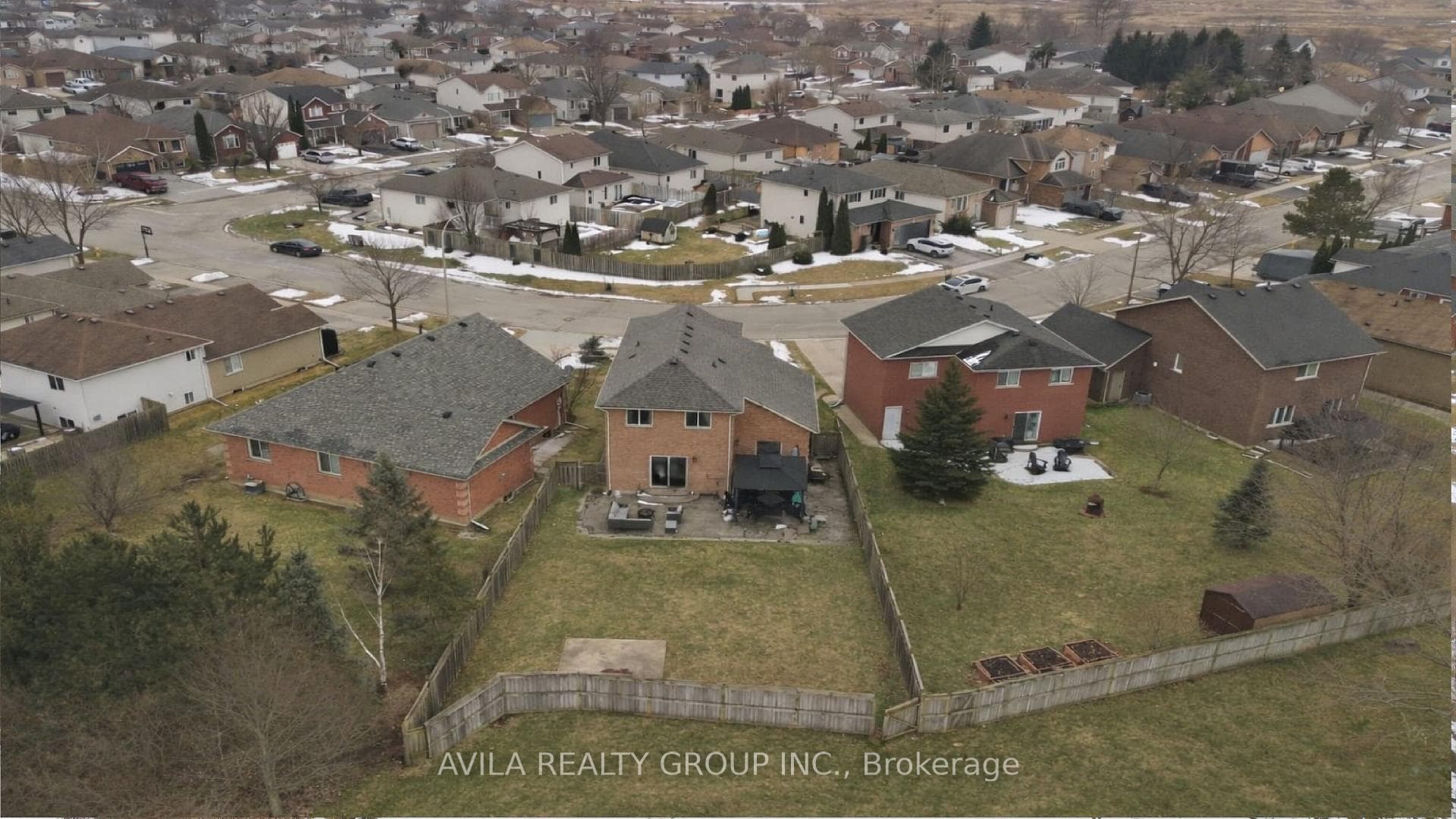 114 Braemar Ave CALEDONIA Avenue photo 42