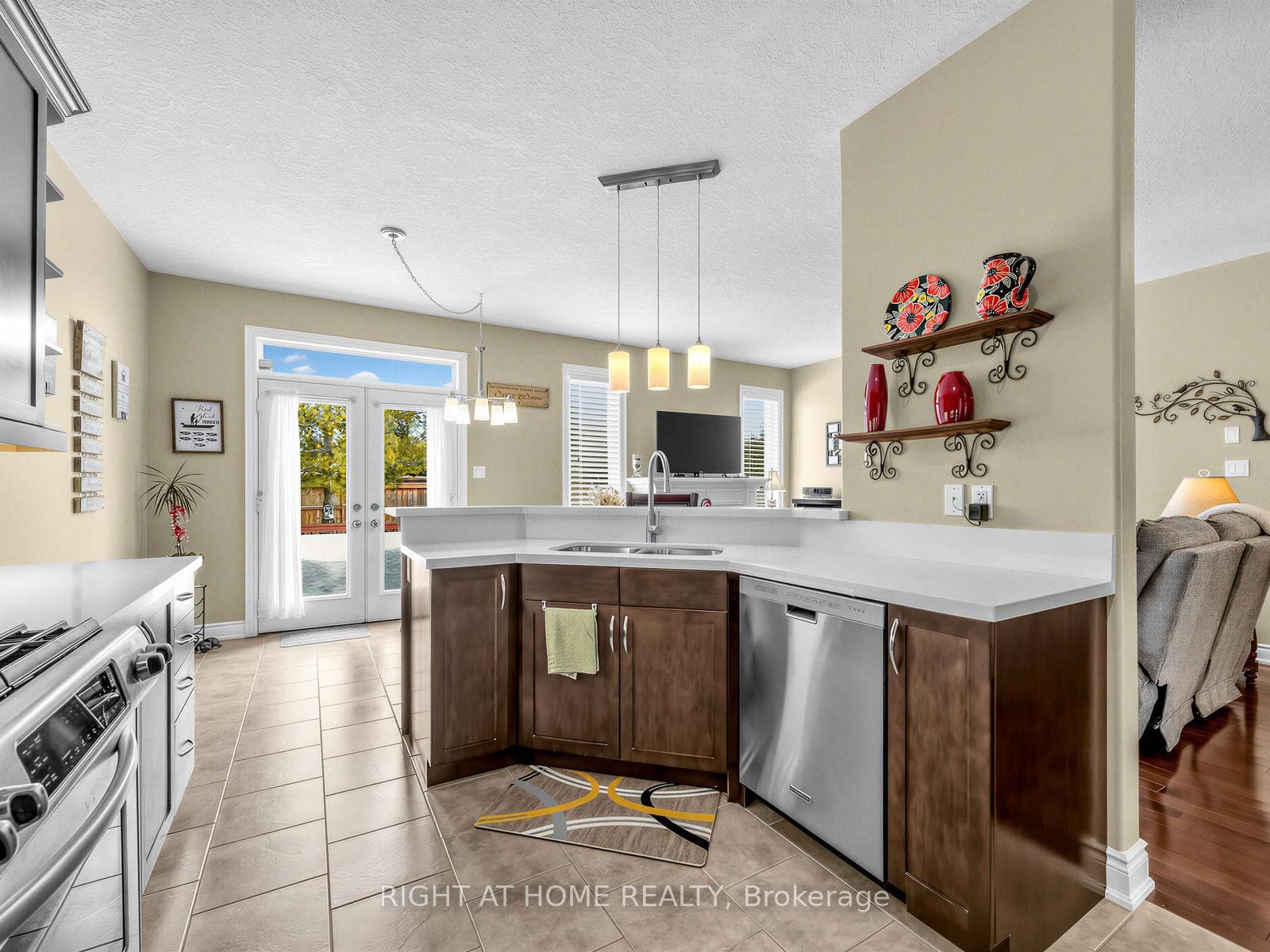 826 Booth Avenue photo 12