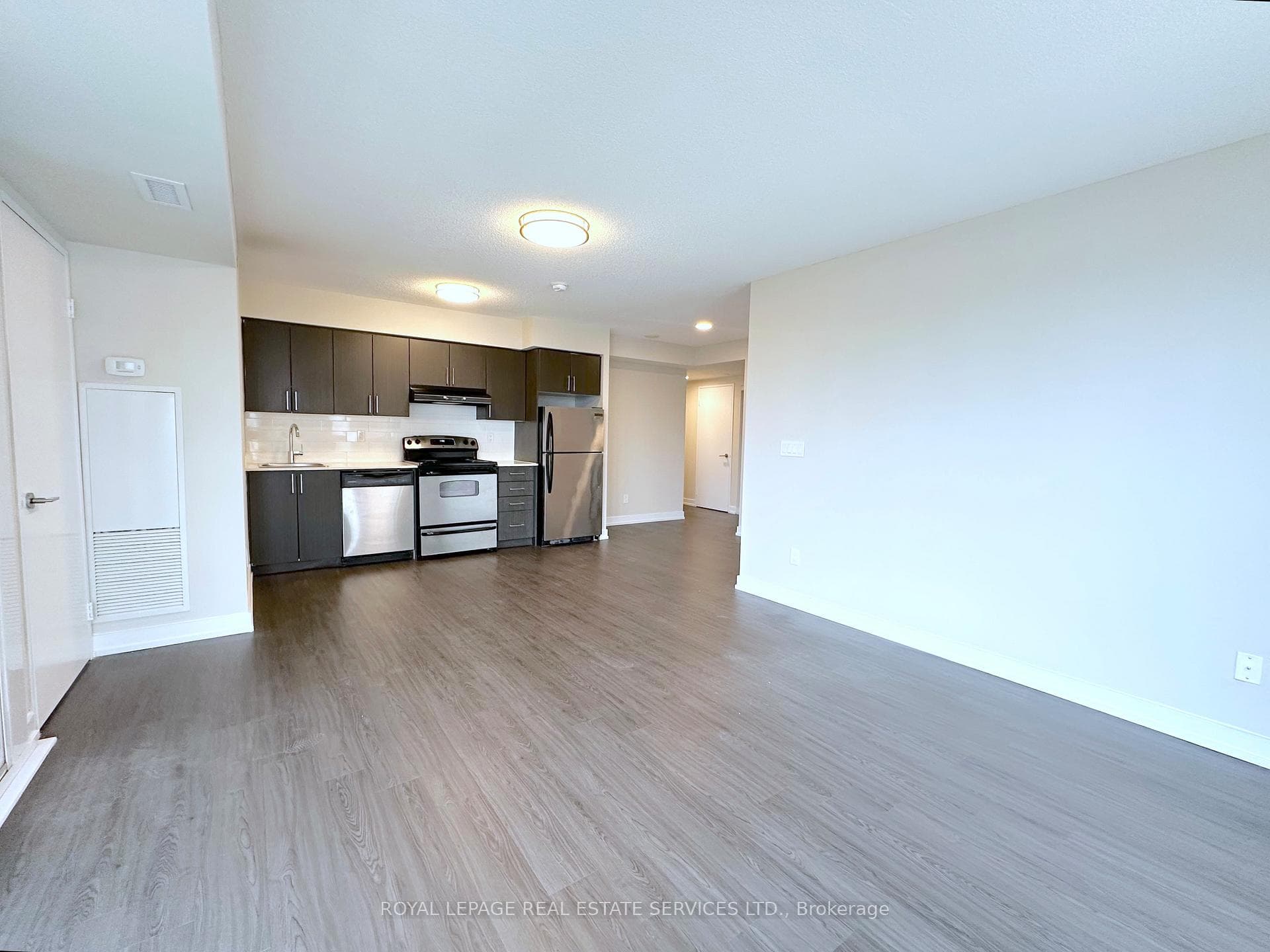 561 Sherbourne Street Unit 2402 photo 4