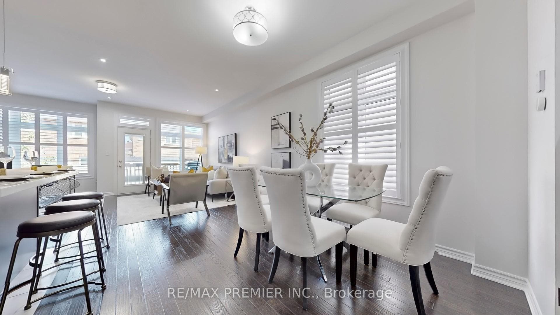 65 Vedette Way photo 14