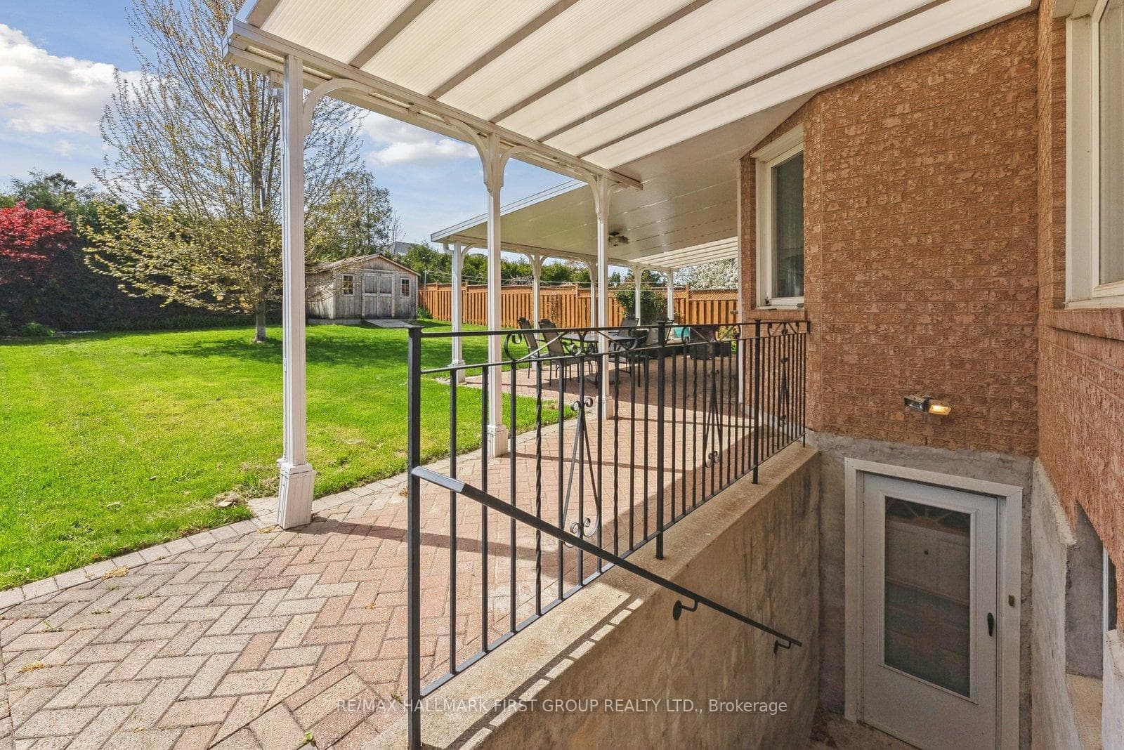 1530 Oakburn Street photo 27