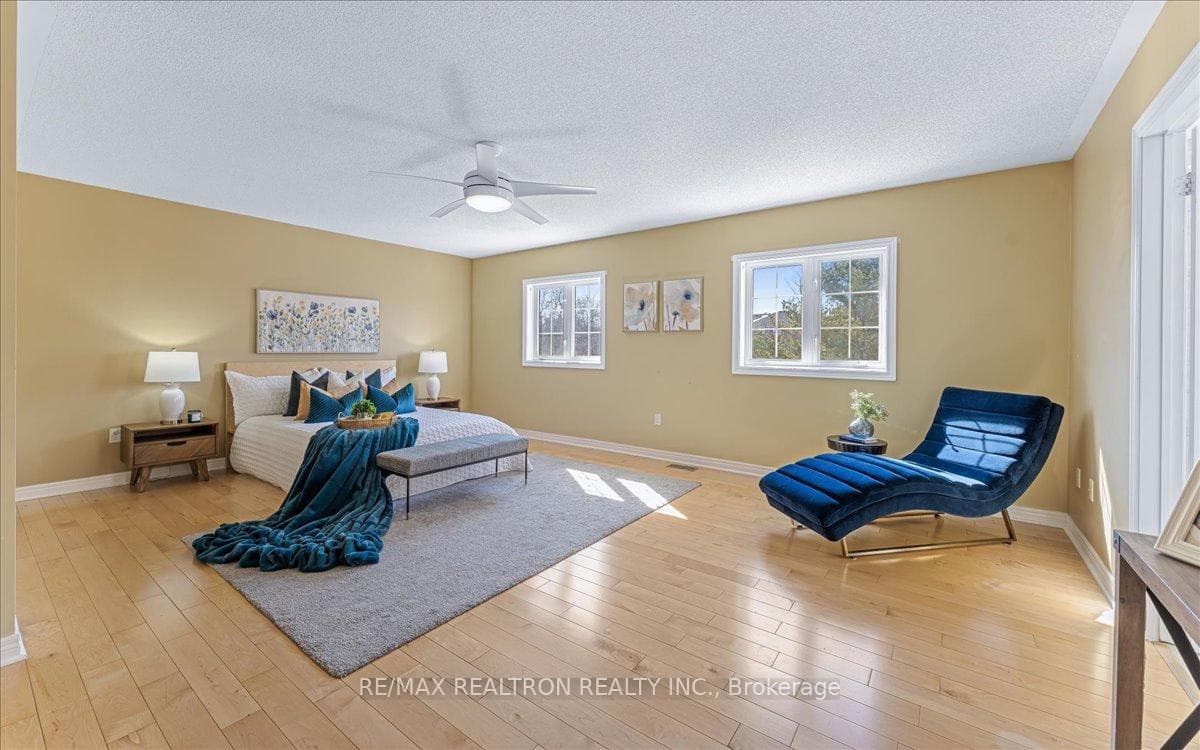 230 Sawmill Valley Drive photo 18
