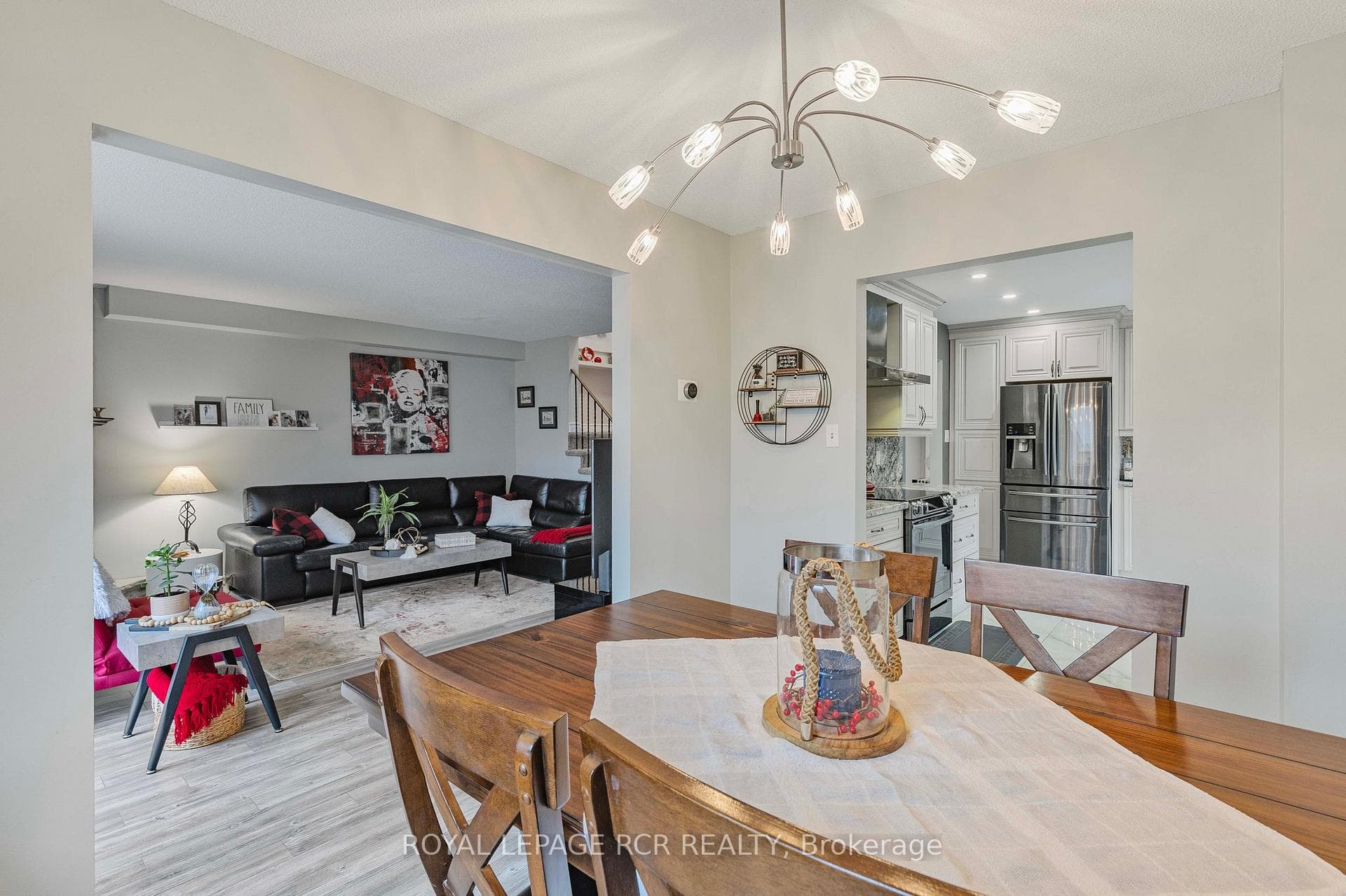 28 Laurier Court photo 7