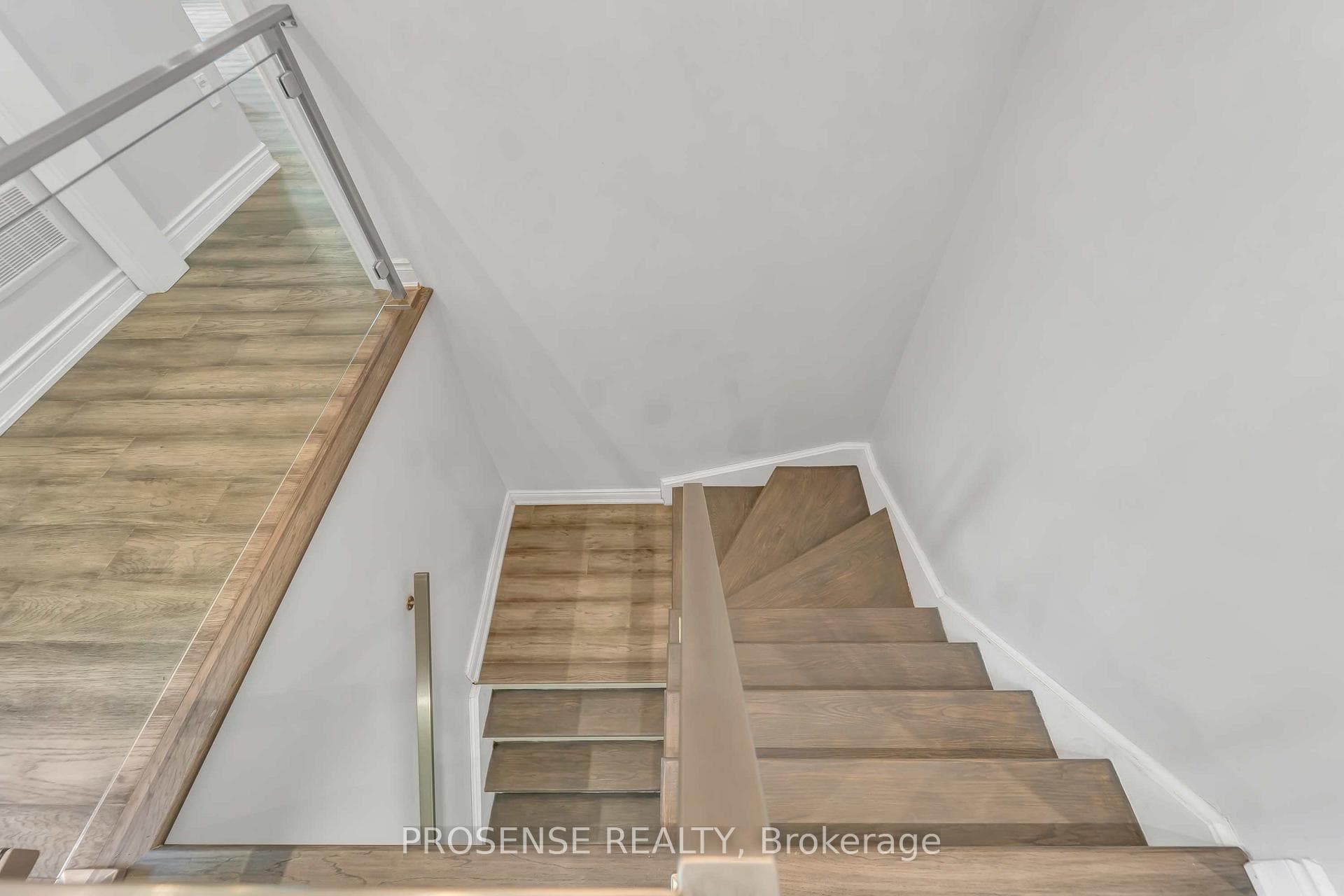 113 Johnson Drive photo 14