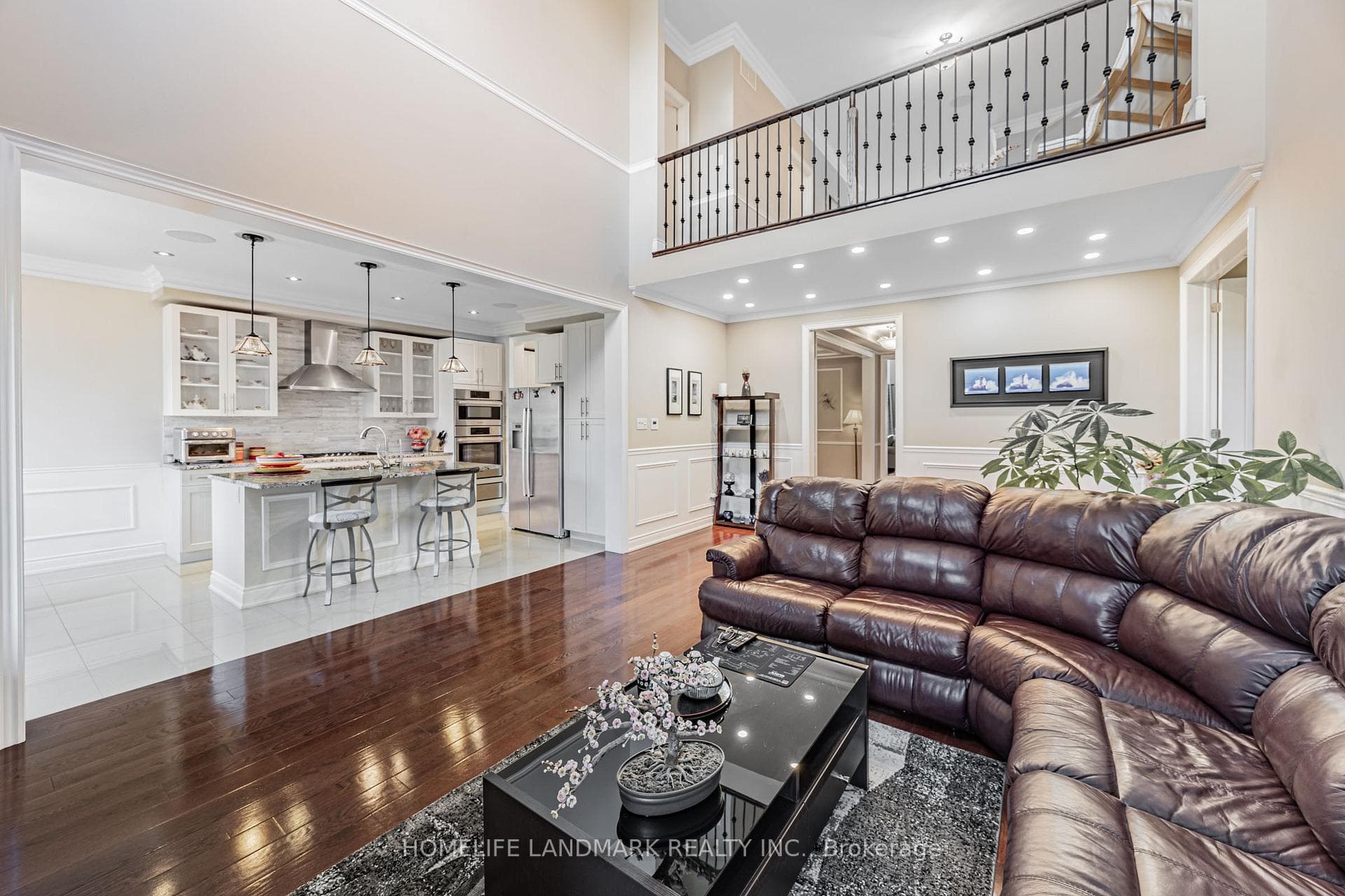 940 RIVERSIDE Drive photo 14