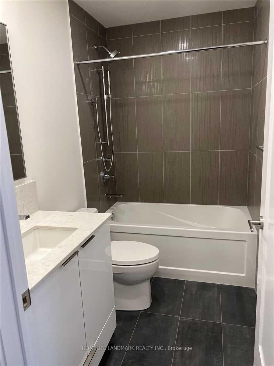 28 Freeland Street Unit 3301 photo 9