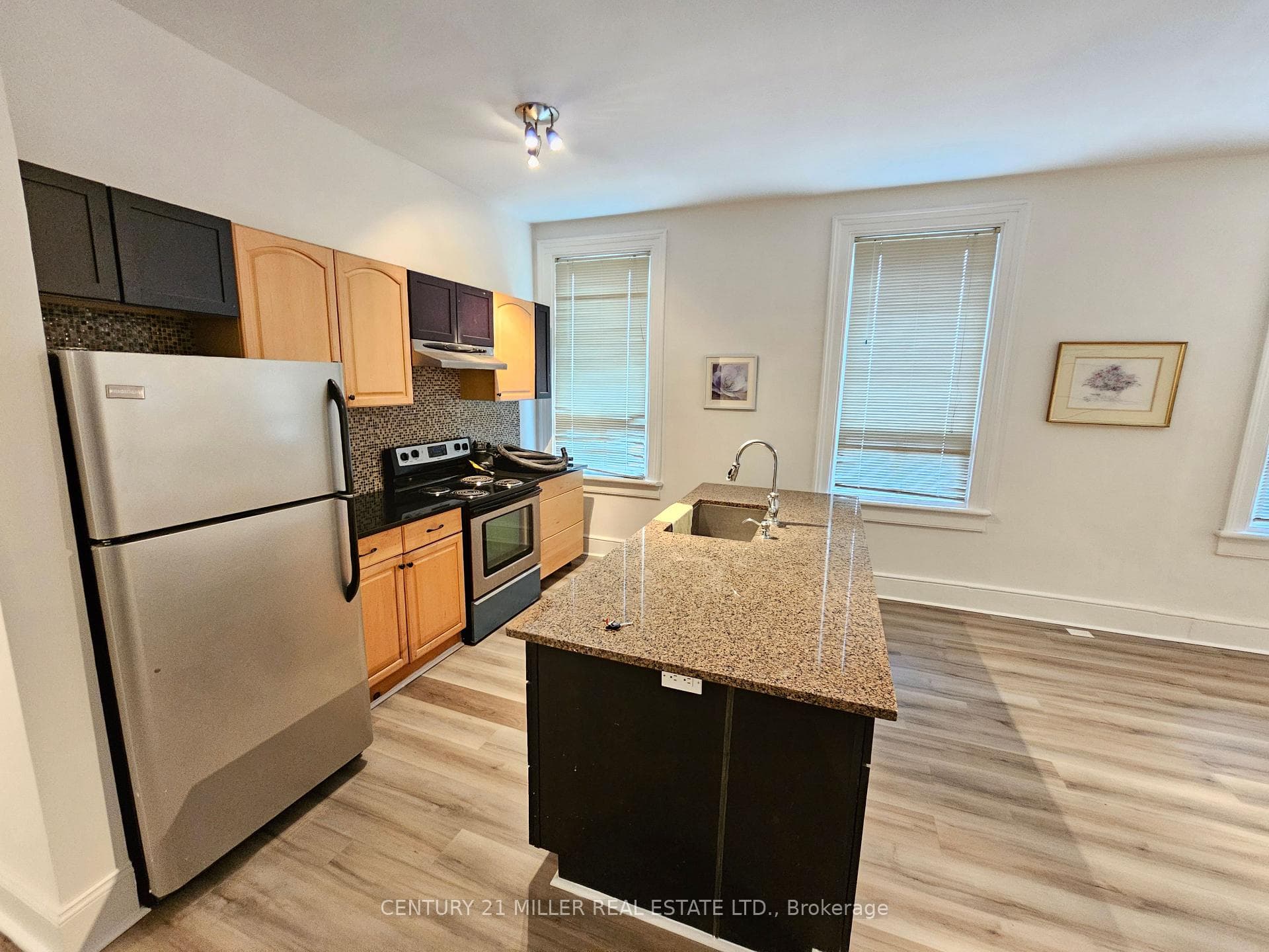 66 Dunlop Street Unit Upper photo 15