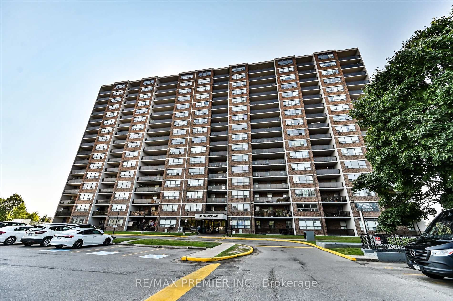 45 Sunrise Avenue Unit 511 photo 2