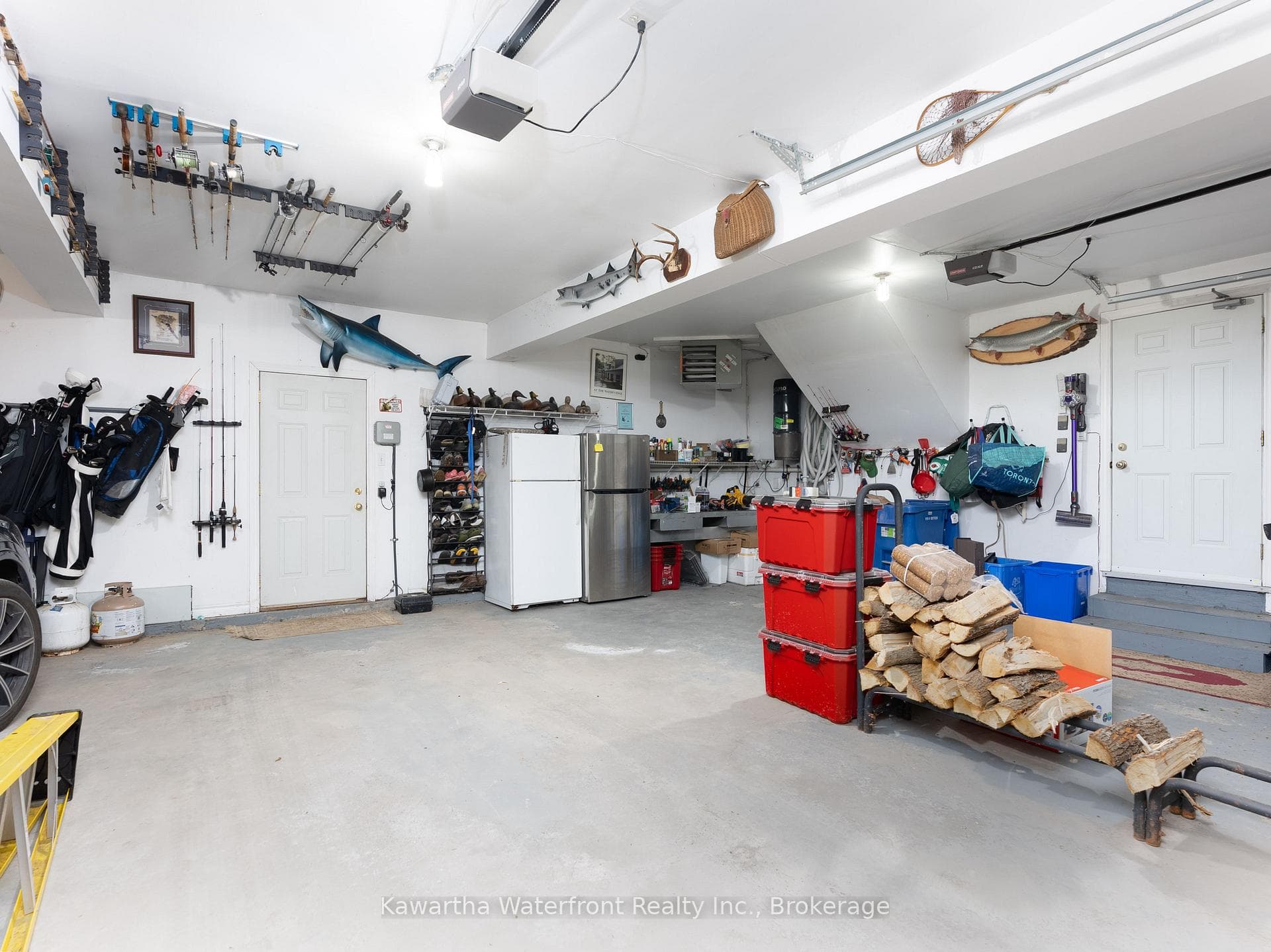 Heated, Insulated Triple Garage