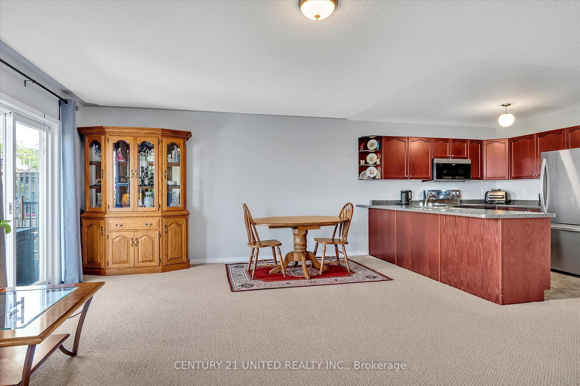 610 Clancy Crescent photo 18