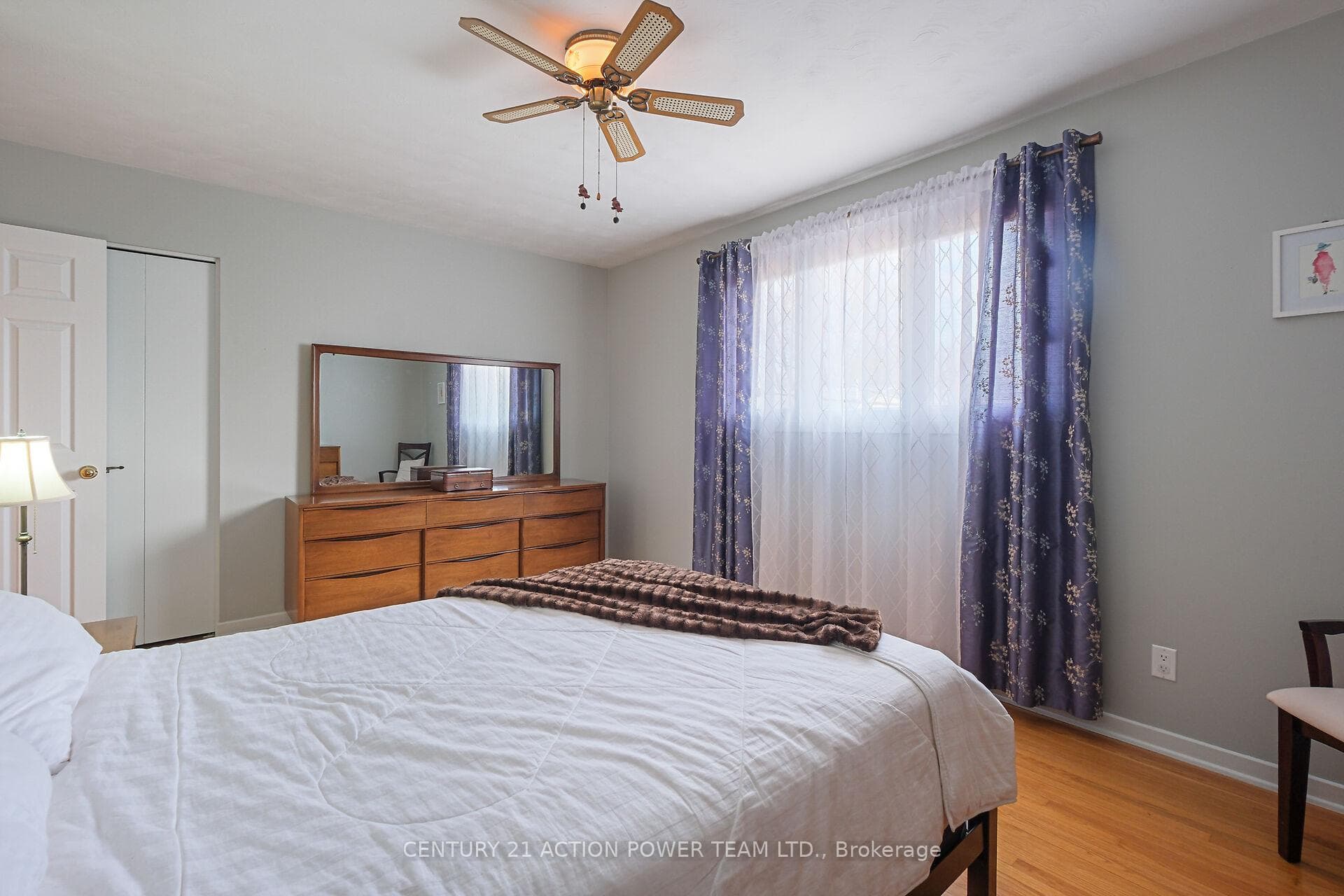 1535 St. Georges Street photo 25
