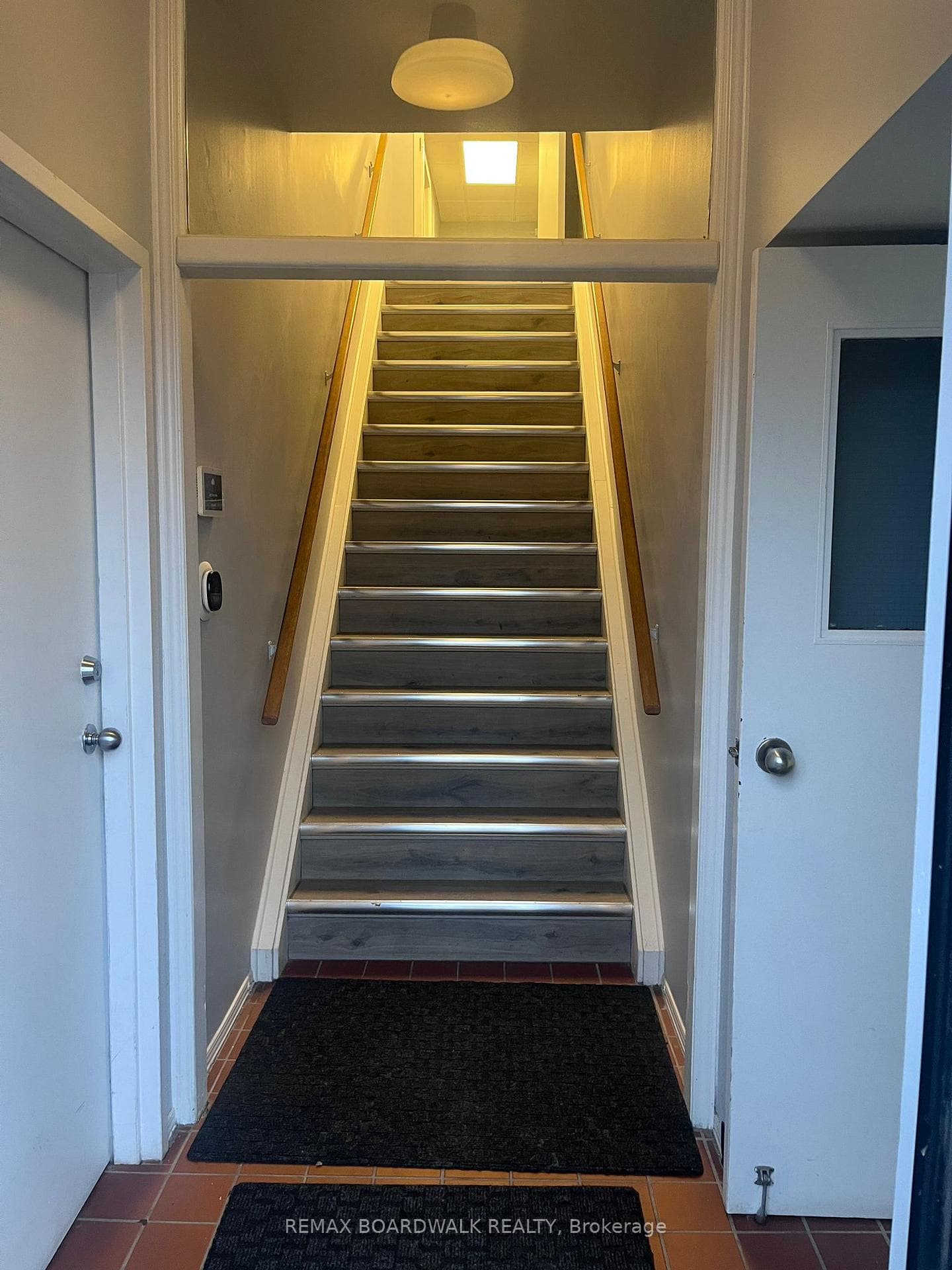 174 COLONNADE Road Unit 30 photo 2
